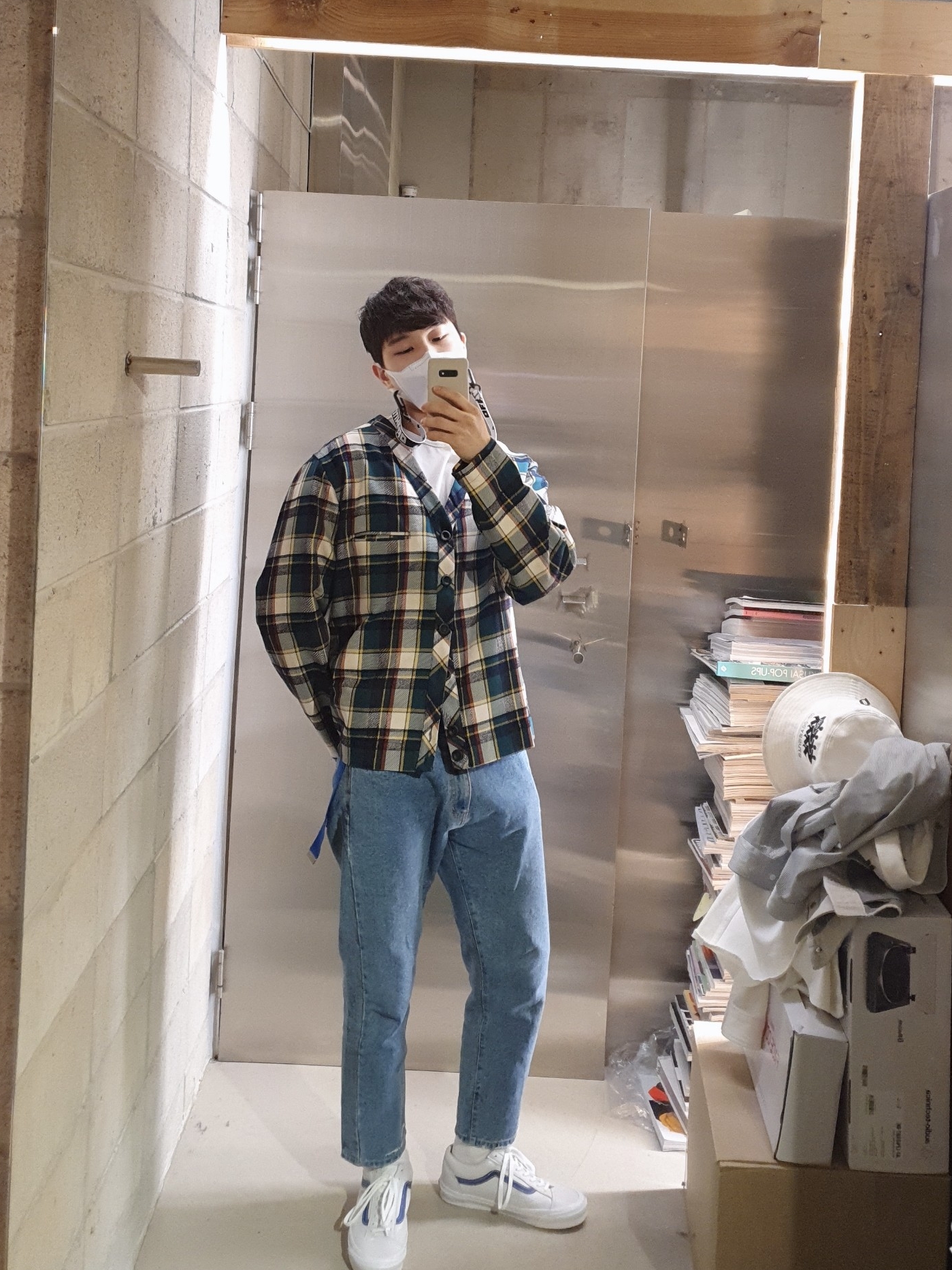 Vans Vault OG Style 36 LX Blue, Off-White x Amore Pacific Protection Box (Without Cosmetics) 착용 스타일 - 1