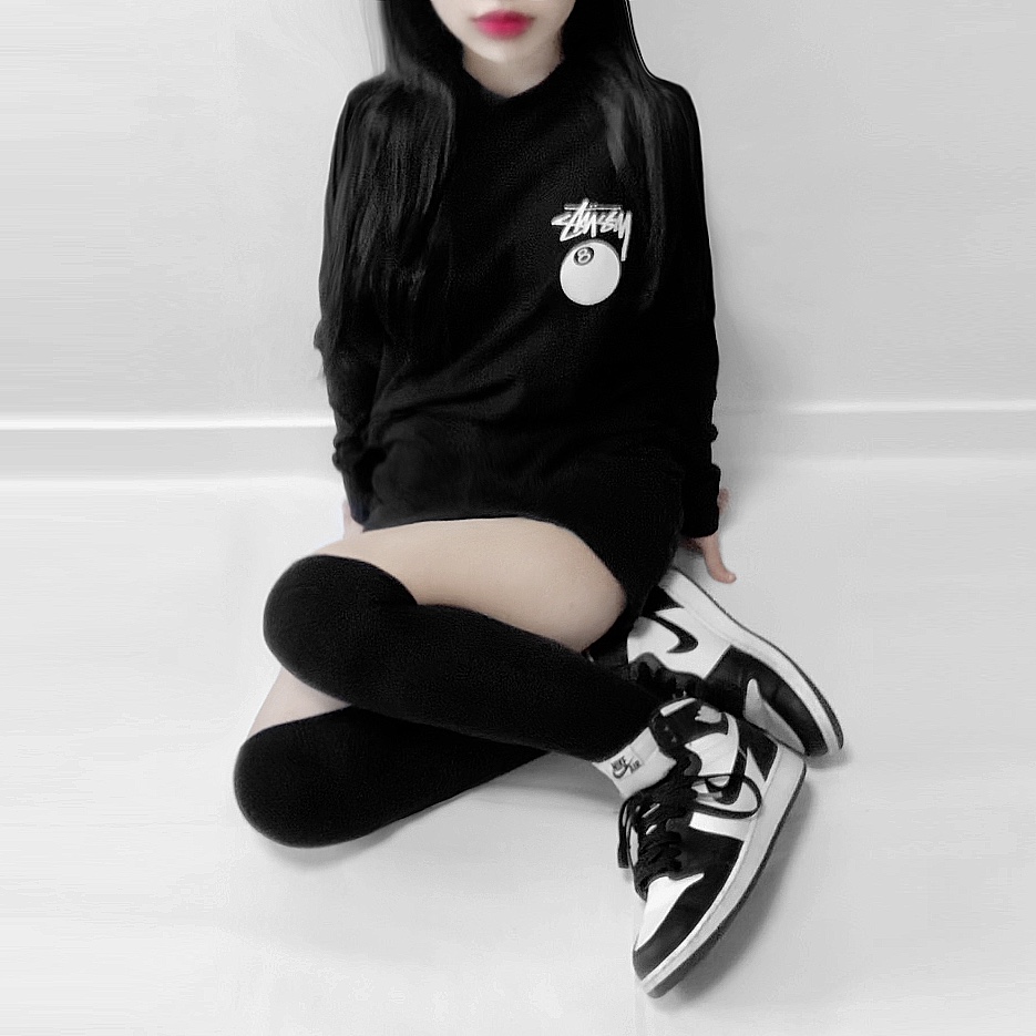 Jordan 1 Retro High OG Black White 2014, (GS) Jordan 1 Retro High OG Black White 2014 착용 스타일