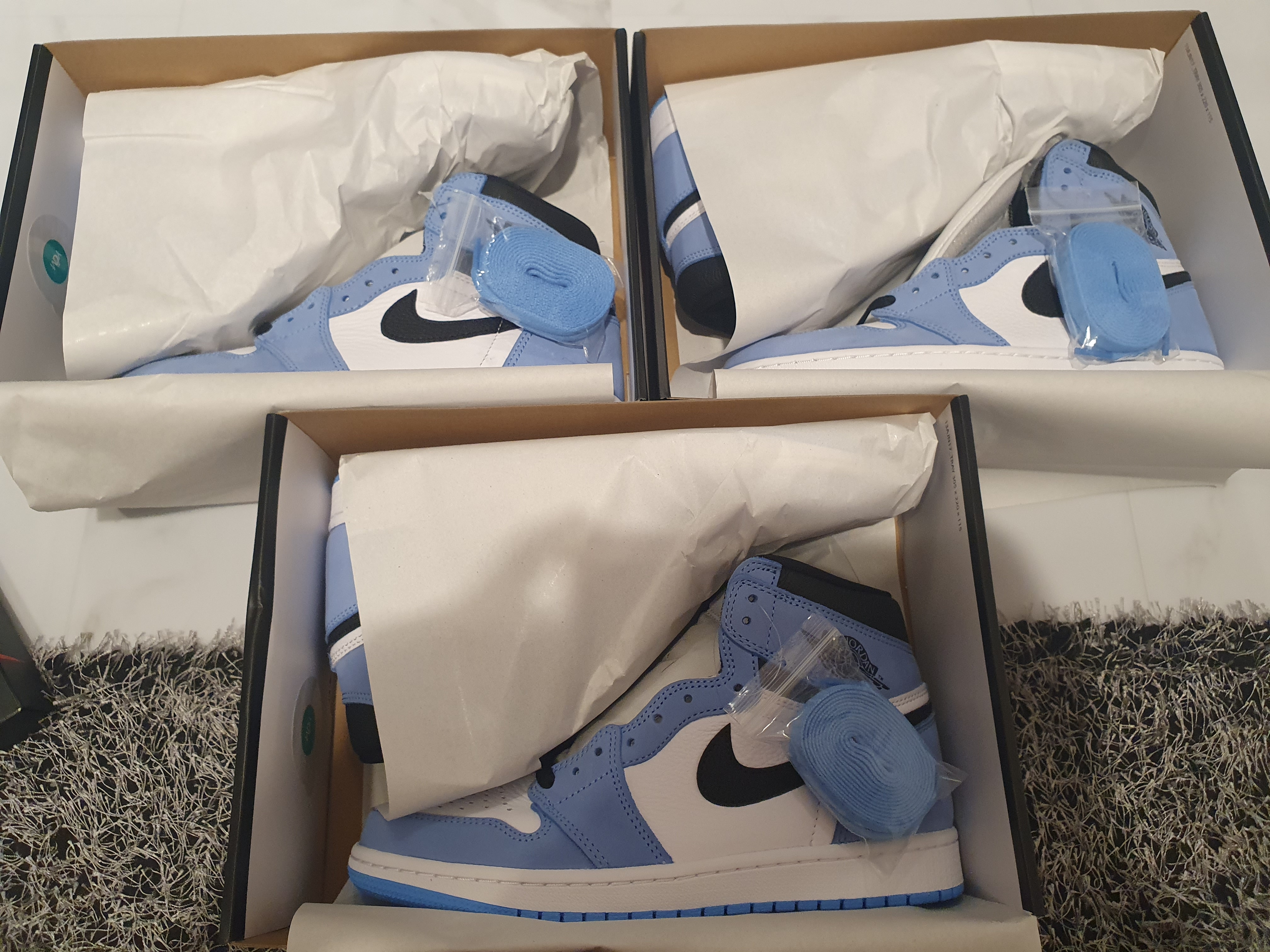 Jordan 1 Retro High OG University Blue 착용 스타일