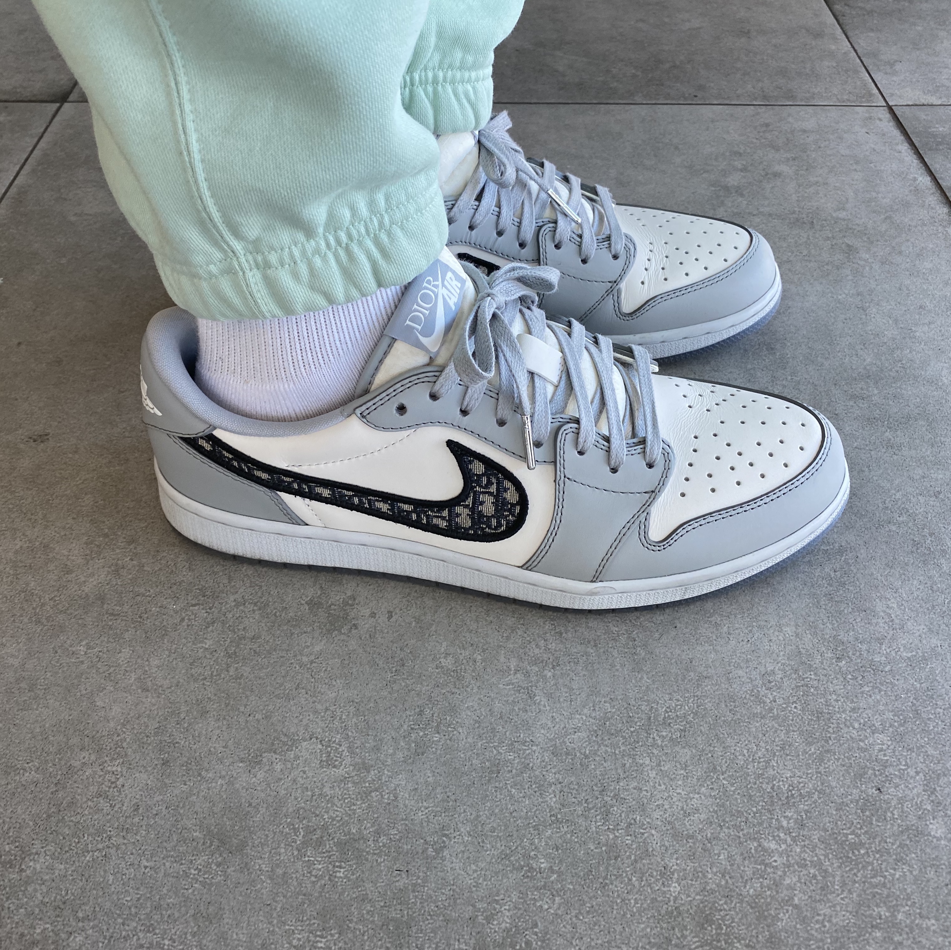 Jordan 1 x Dior Low OG 착용 스타일 - 3