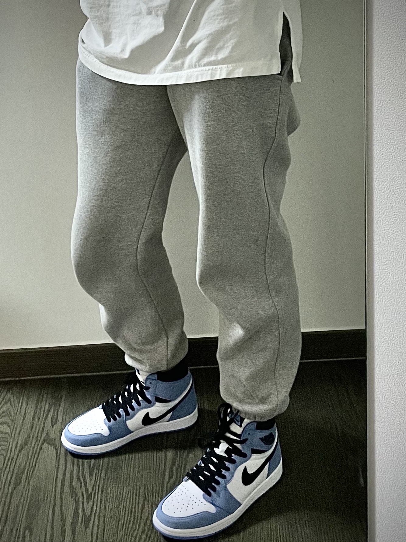 Jordan 1 Retro High OG University Blue 착용 스타일
