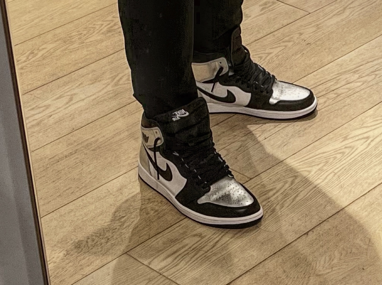 (W) Jordan 1 Retro High OG Silver Toe 착용 스타일