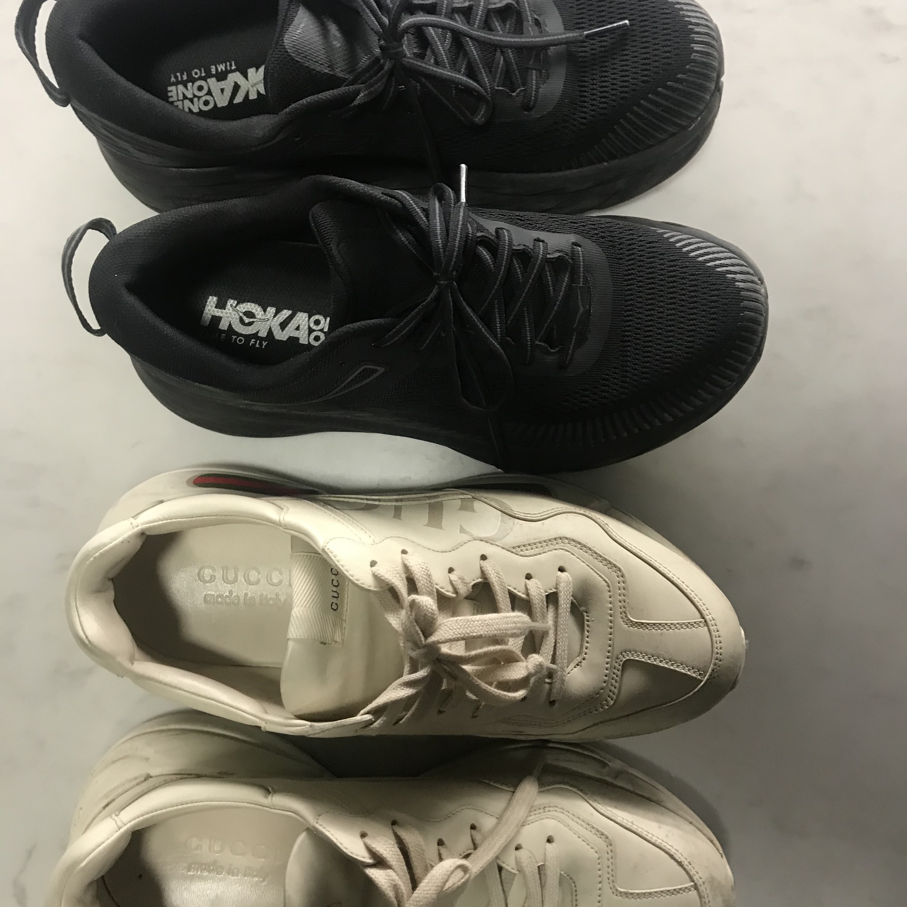 Hoka Bondi 7 Black - Wide, Gucci Rhyton Leather Sneakers Logo 착용 스타일