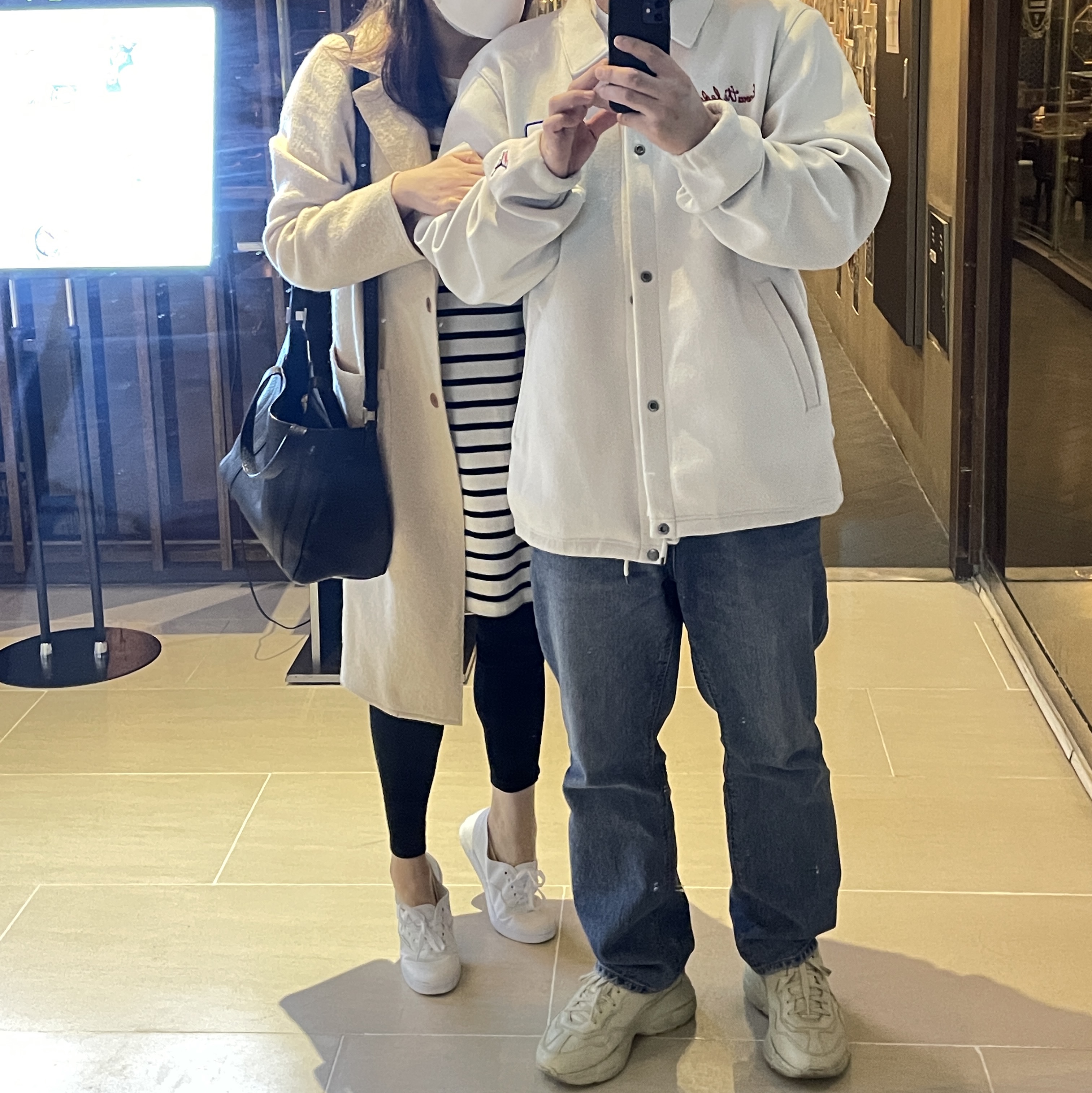 Jordan x Union Coaches Jacket Bone, Gucci Rhyton Leather Sneakers Square Logo 착용 스타일