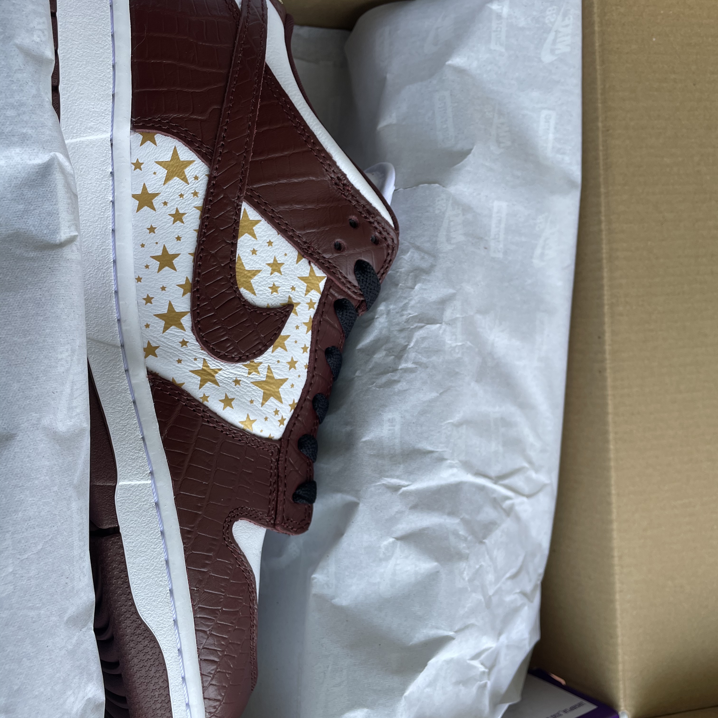 Nike x Supreme SB Dunk Low Barkroot Brown 착용 스타일 - 3