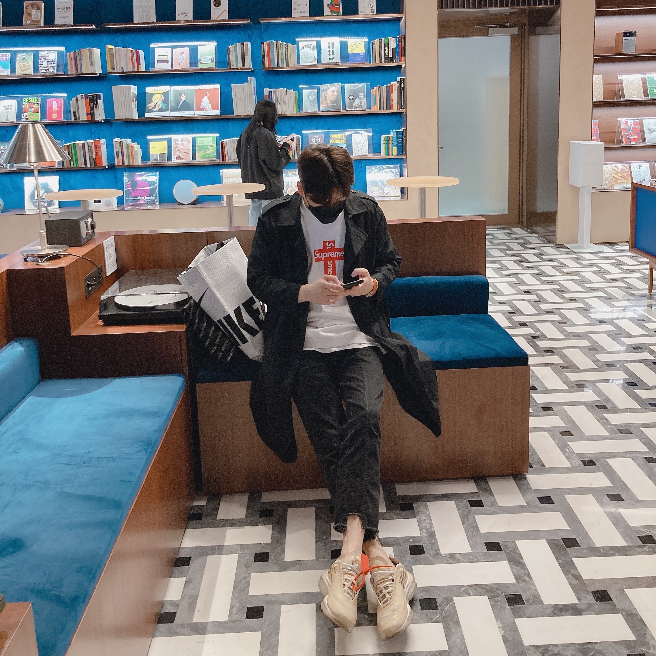 Nike x Off-White Air Max 97 OG The Ten, Supreme Cross Box Logo T-Shirt White - 20FW 착용 스타일 - 1