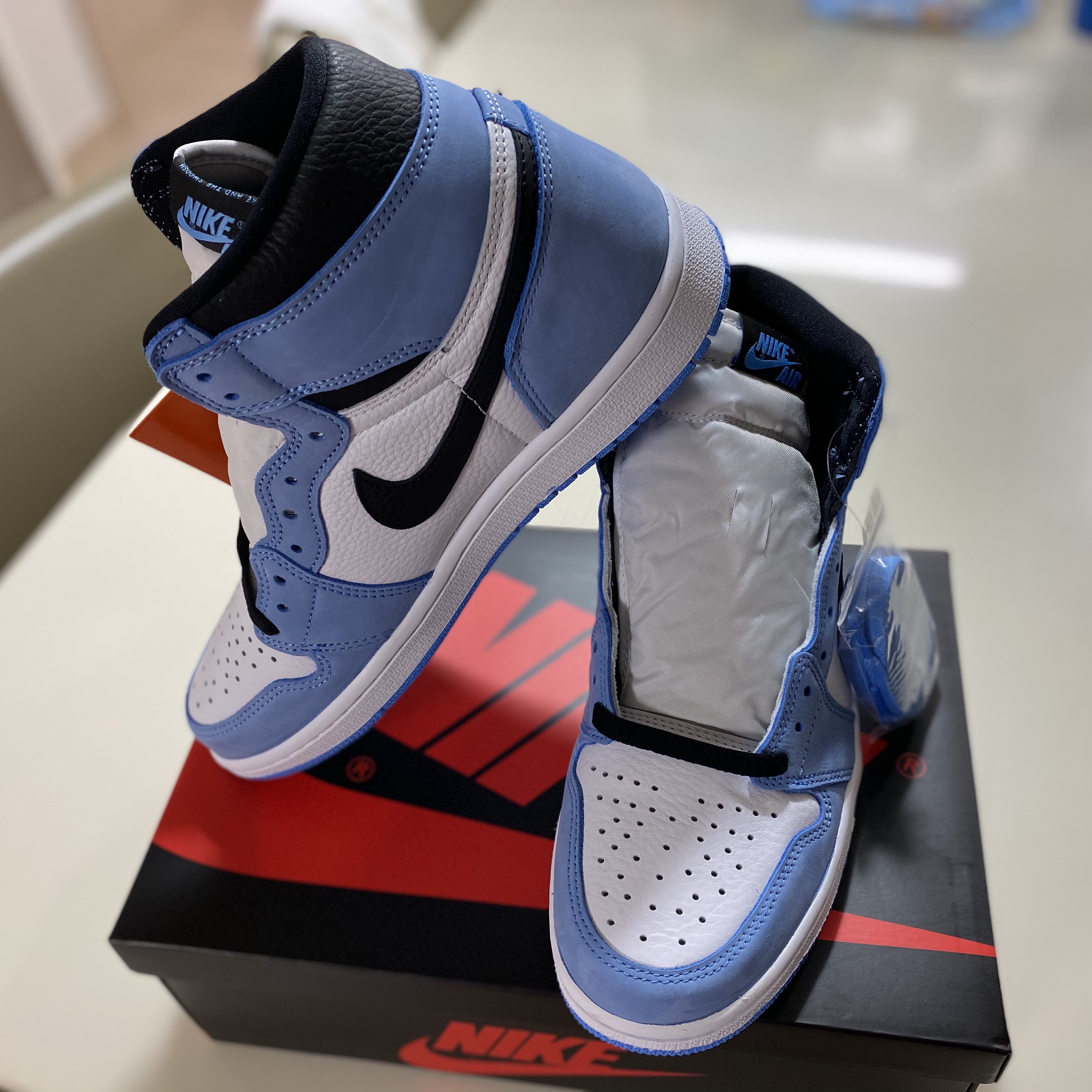 Nike x Undercover Overbreak SP Black, Jordan 1 Retro High OG University Blue 착용 스타일 - 2