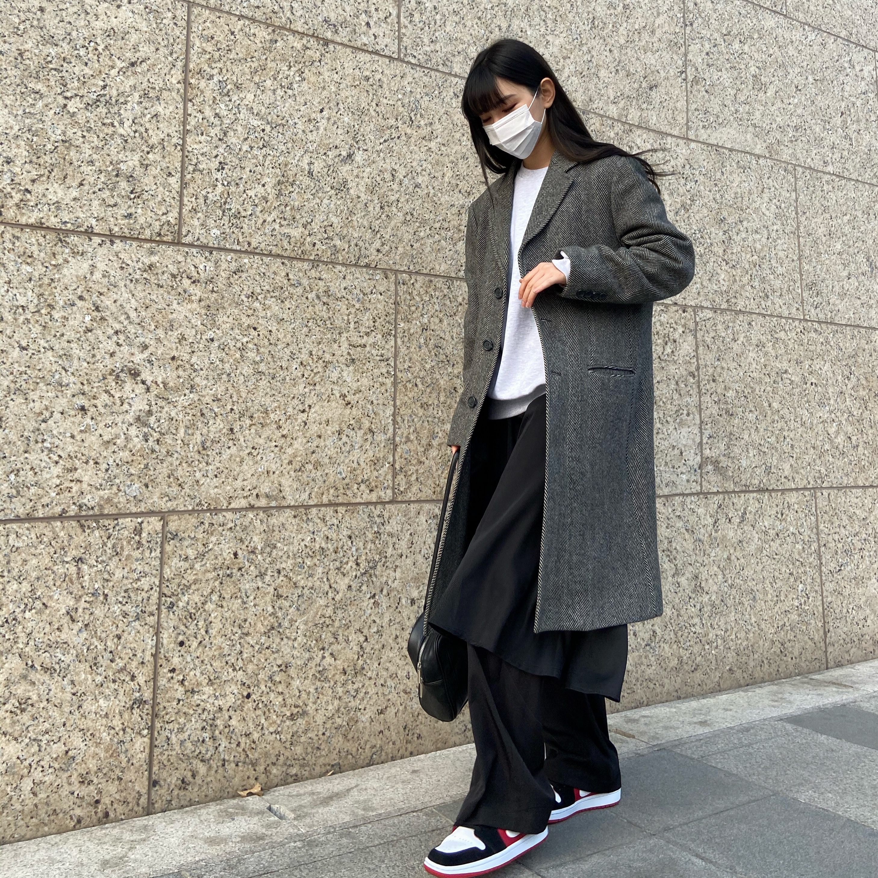 (W) Jordan 1 Low Gym Red Black White 착용 스타일 - 1