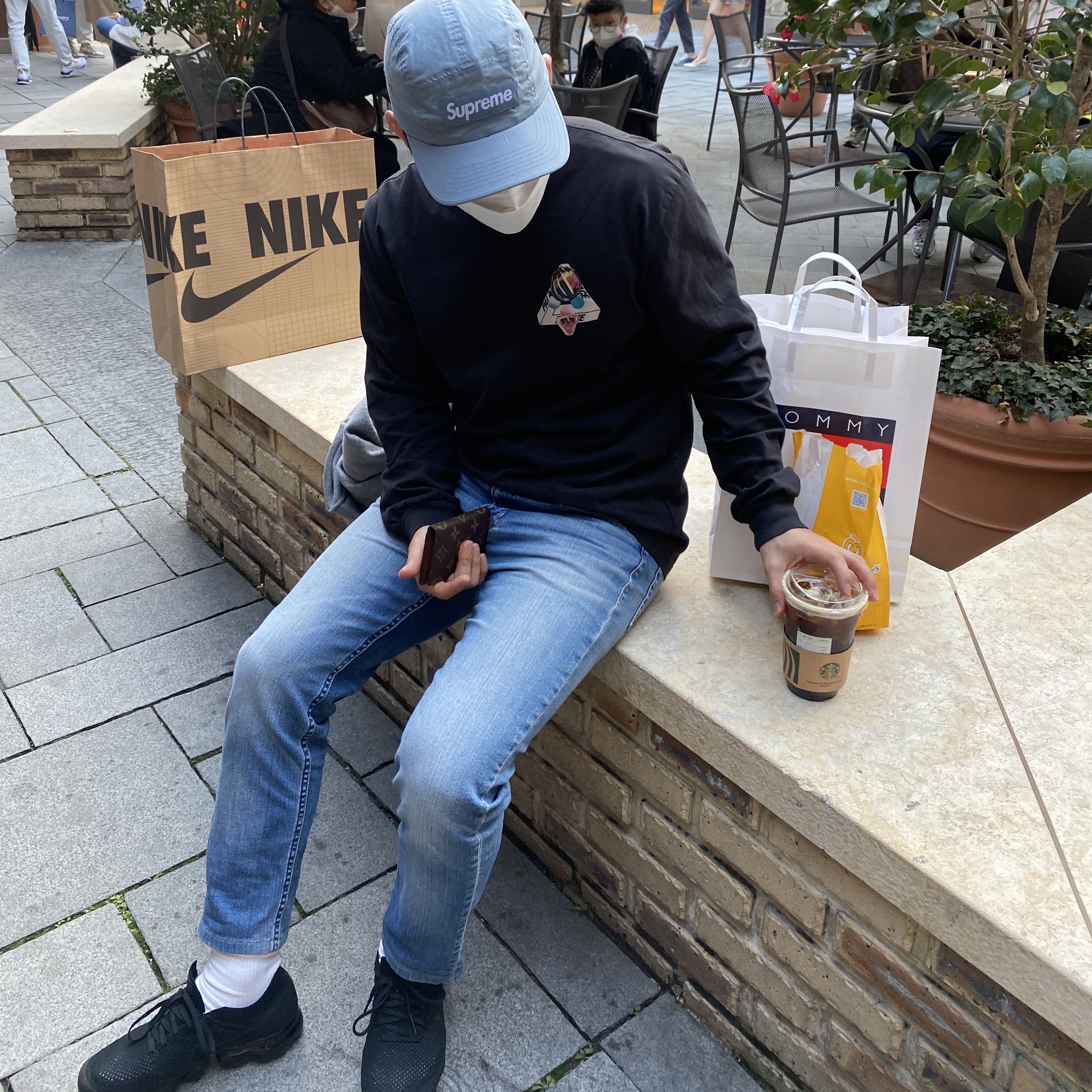 Nike Air VaporMax Triple Black 2.0 착용 스타일
