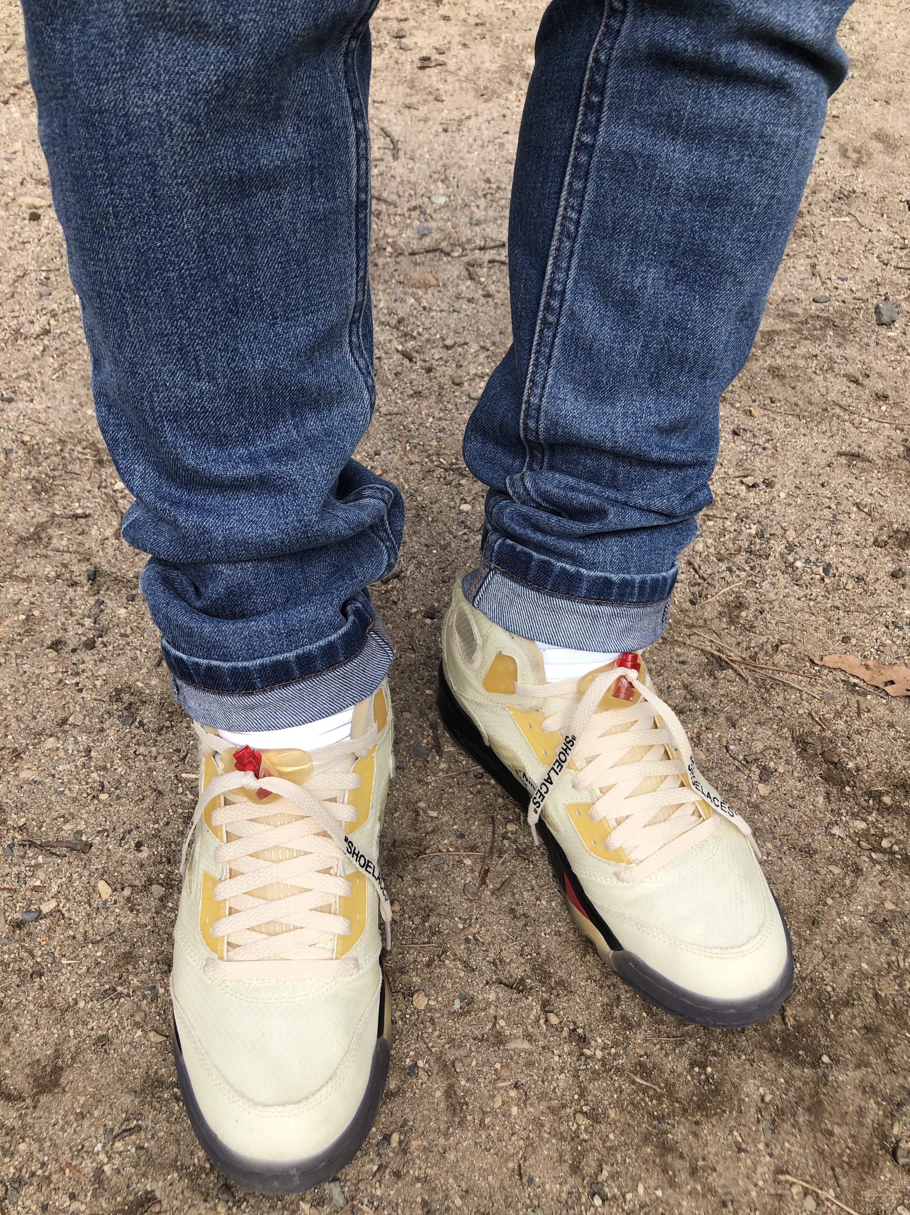 Jordan 5 x Off-White Retro SP Sail Fire Red, Off-White x Amore Pacific Protection Box (Without Cosmetics) 착용 스타일 - 3