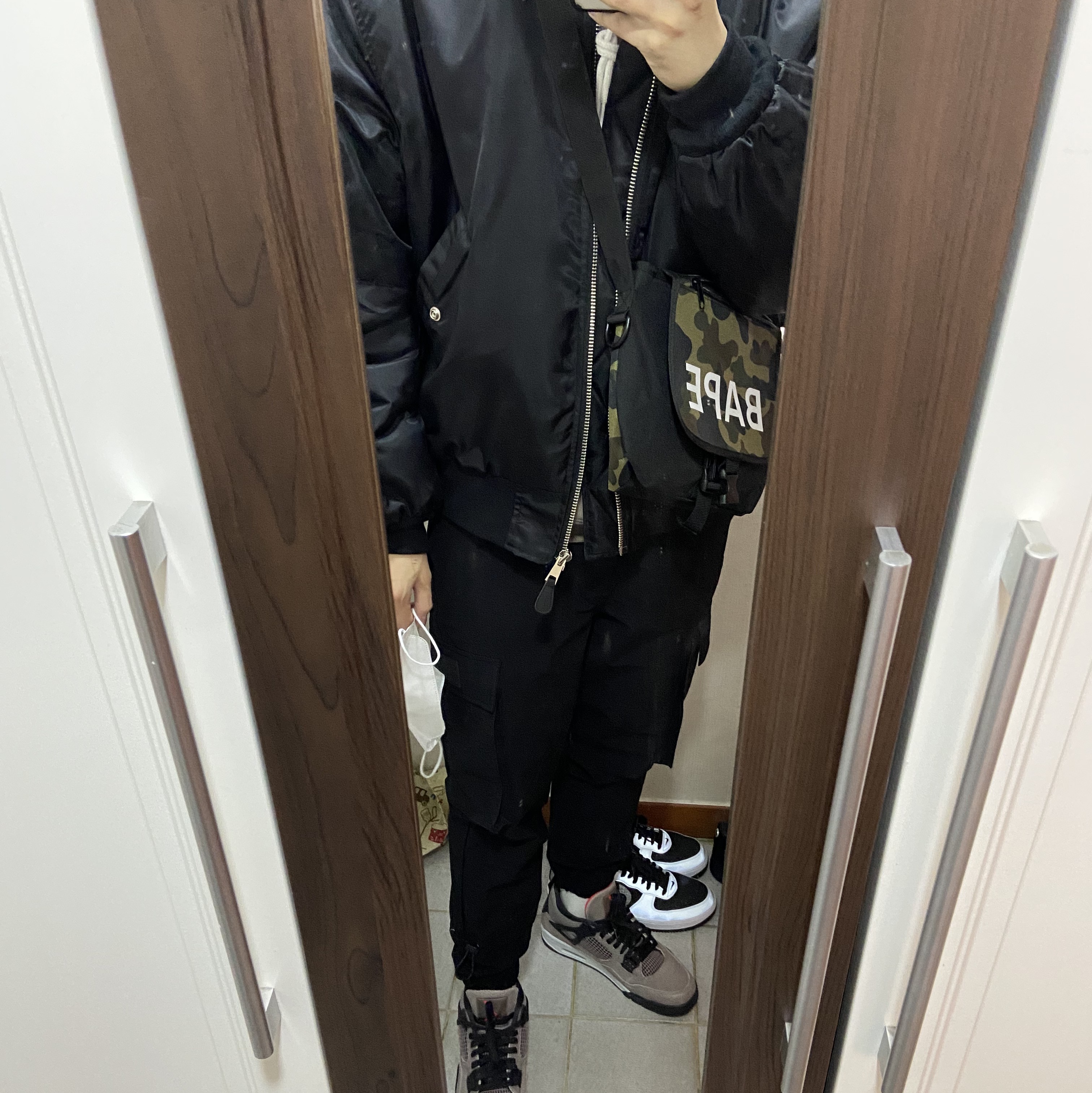 Jordan 4 Retro Taupe Haze 착용 스타일