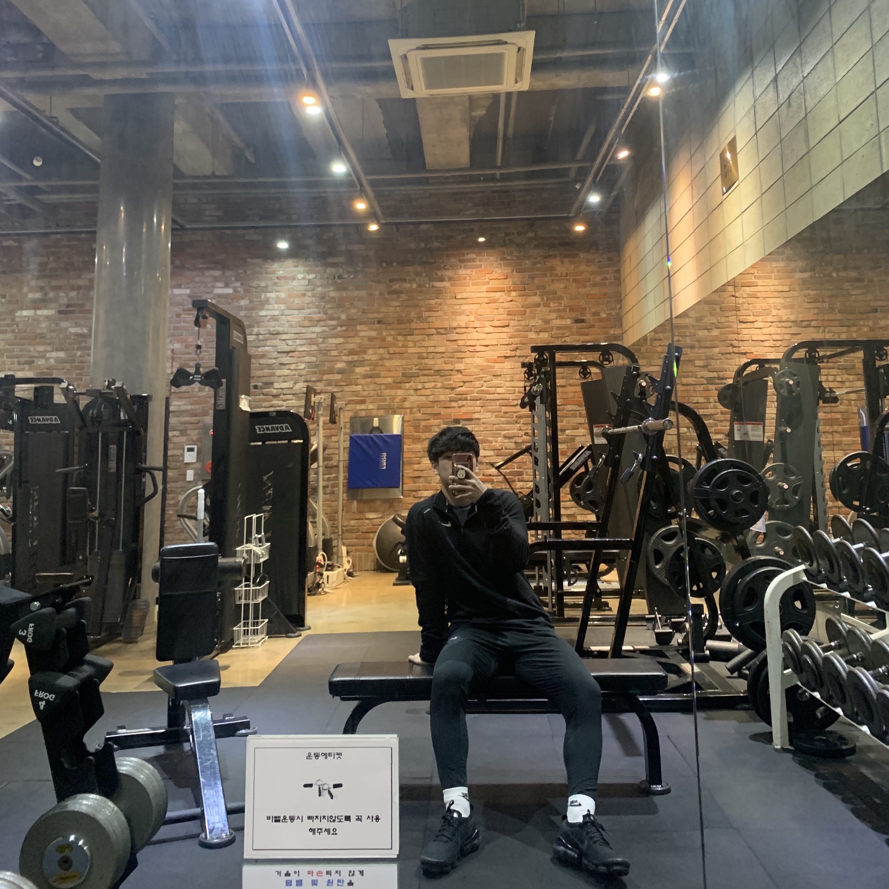 Nike Air VaporMax Flyknit 3.0 Triple Black 착용 스타일