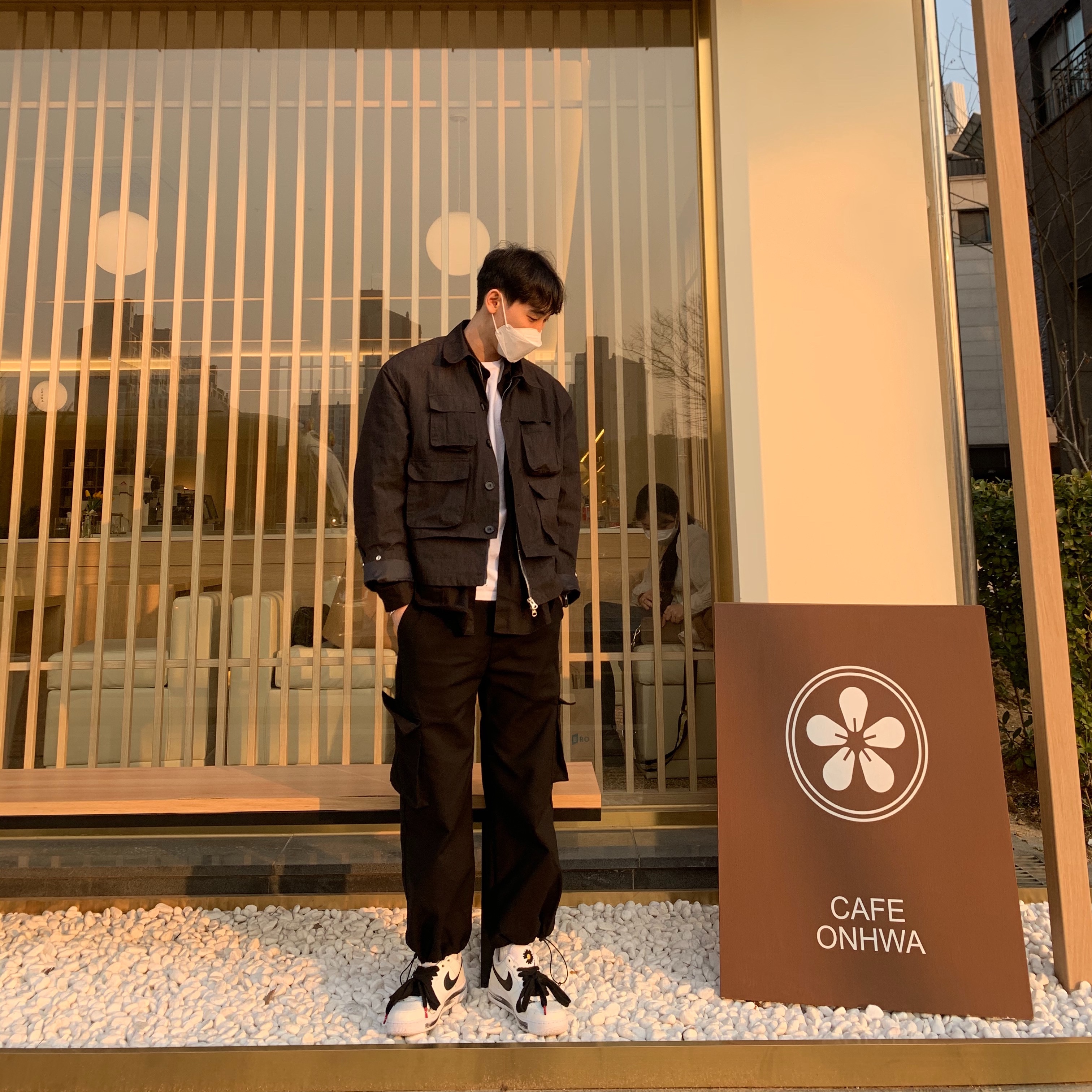 Nike x Peaceminusone Air Force 1 Low Para-Noise 2.0 착용 스타일