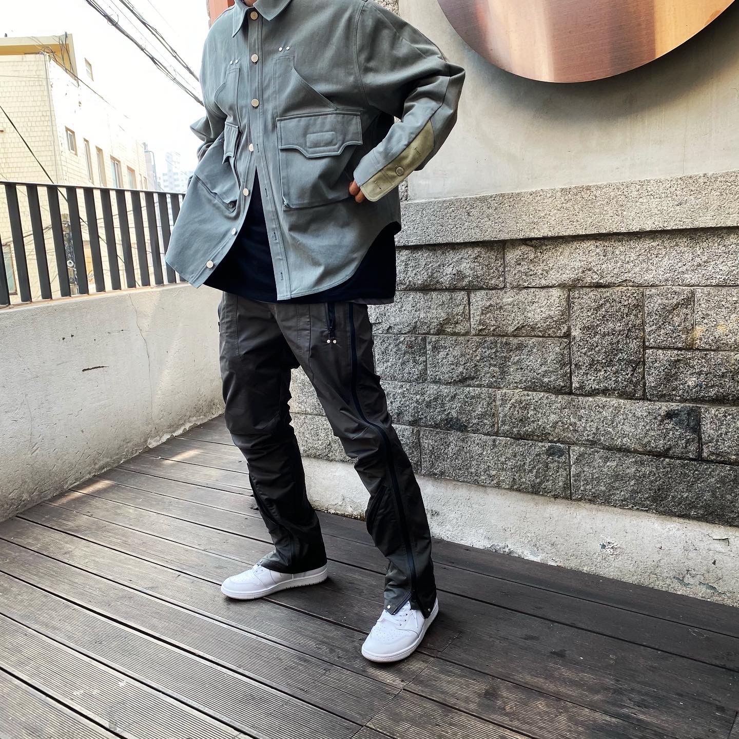 Jordan 1 High 85 Neutral Grey 착용 스타일