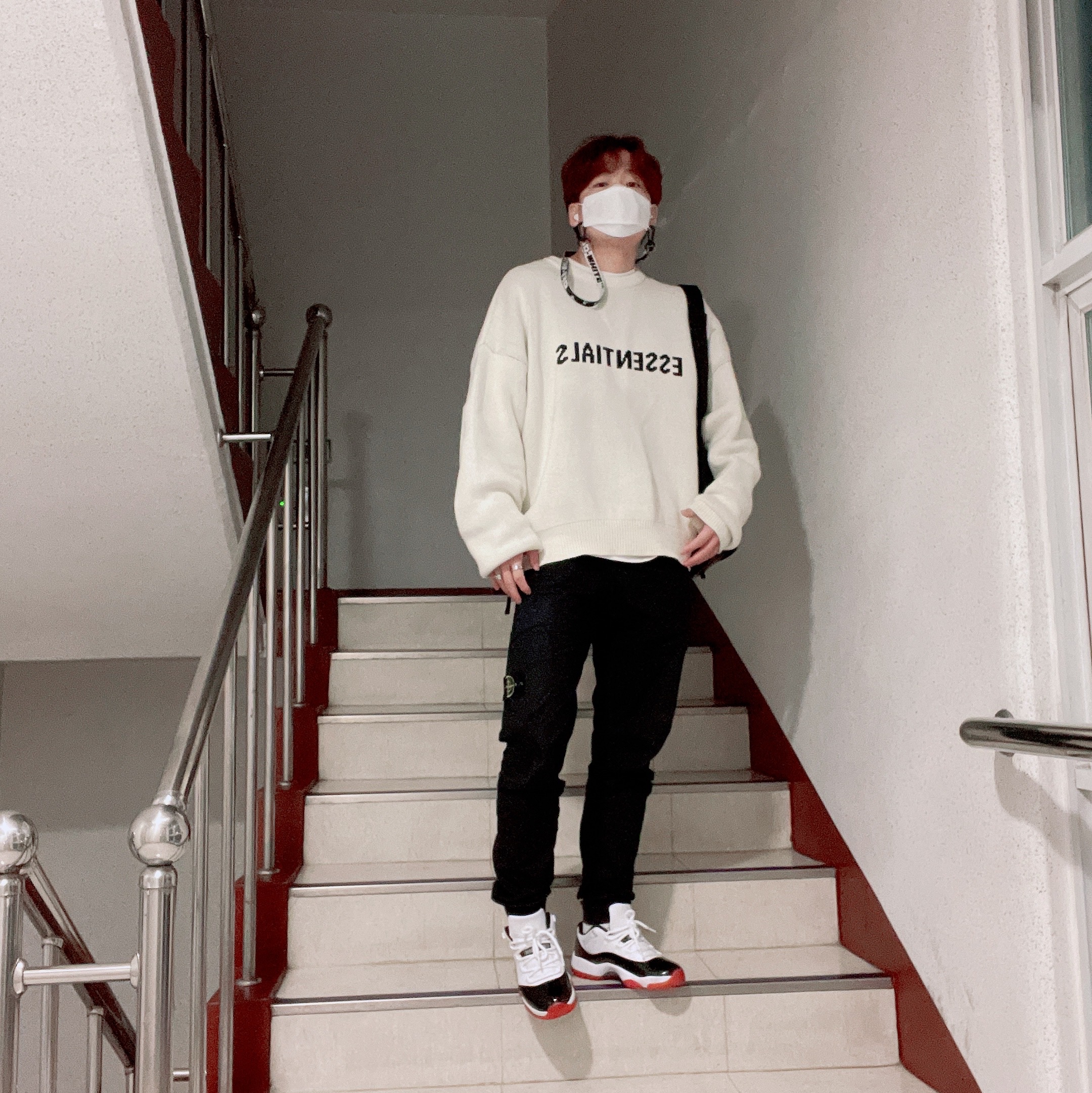 Jordan 11 Retro Low Concord Bred, Essentials Knit Sweater Buttercream - 20SS 착용 스타일