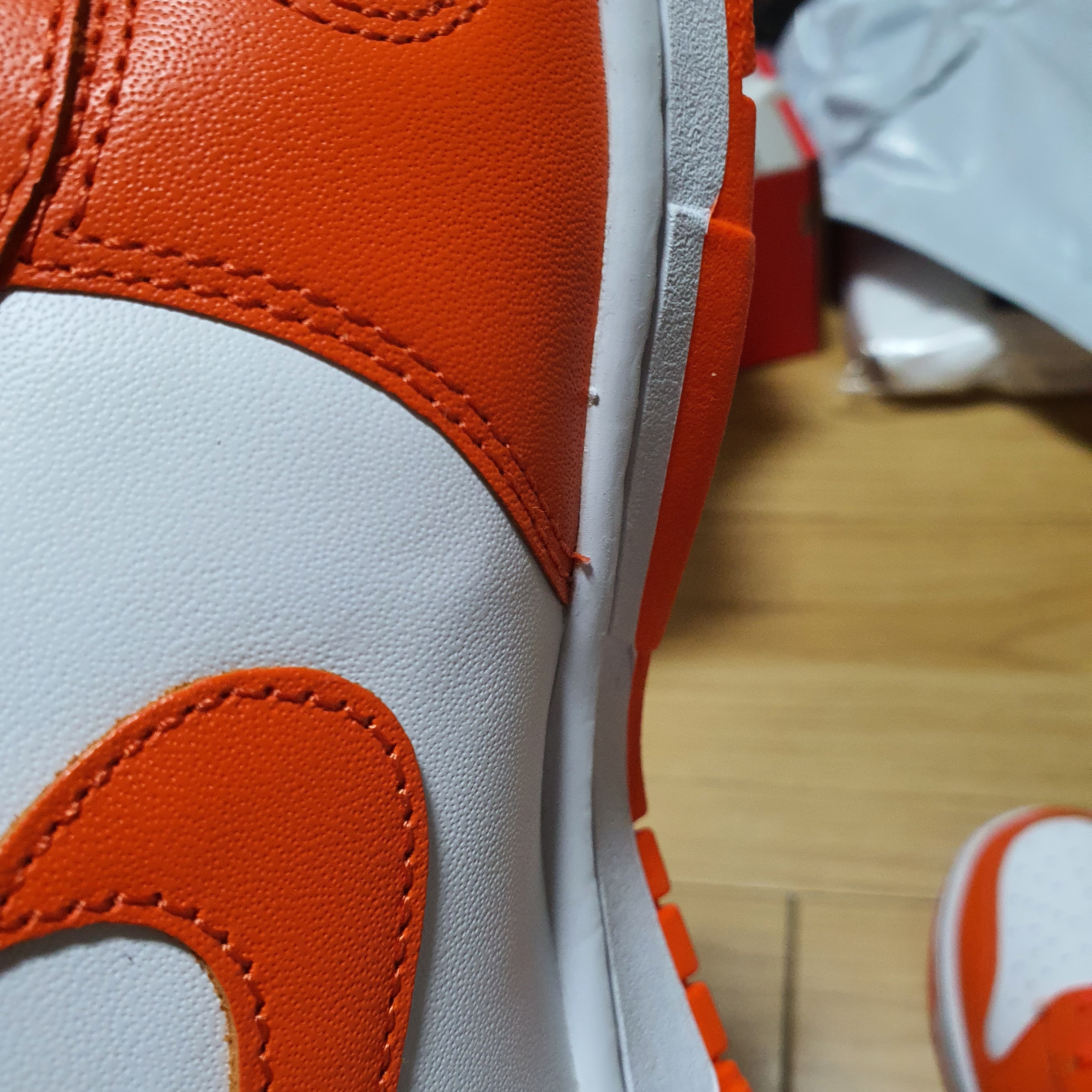 Nike Dunk High Retro Orange Blaze 착용 스타일 - 3