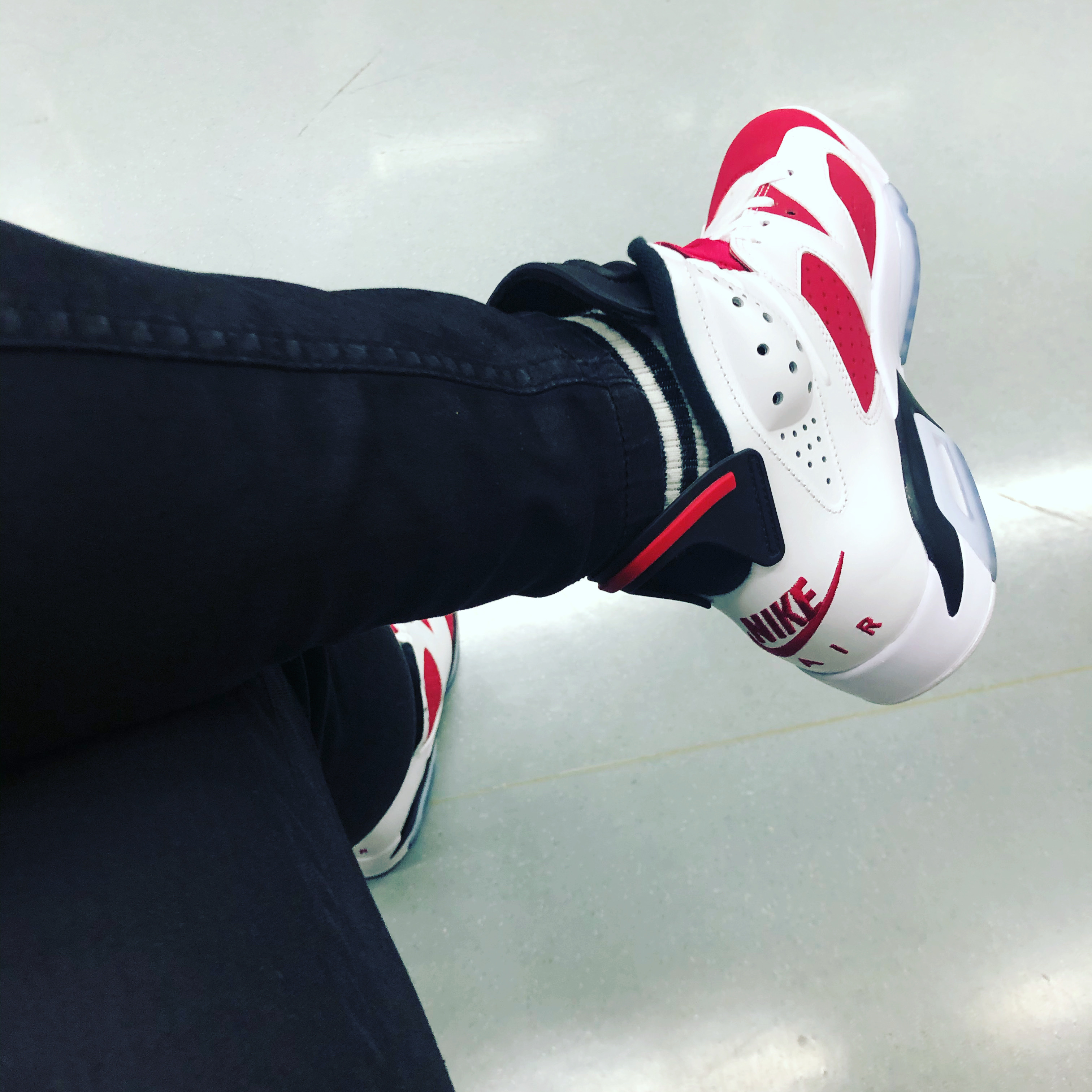 Jordan 6 Retro Carmine 2021 착용 스타일