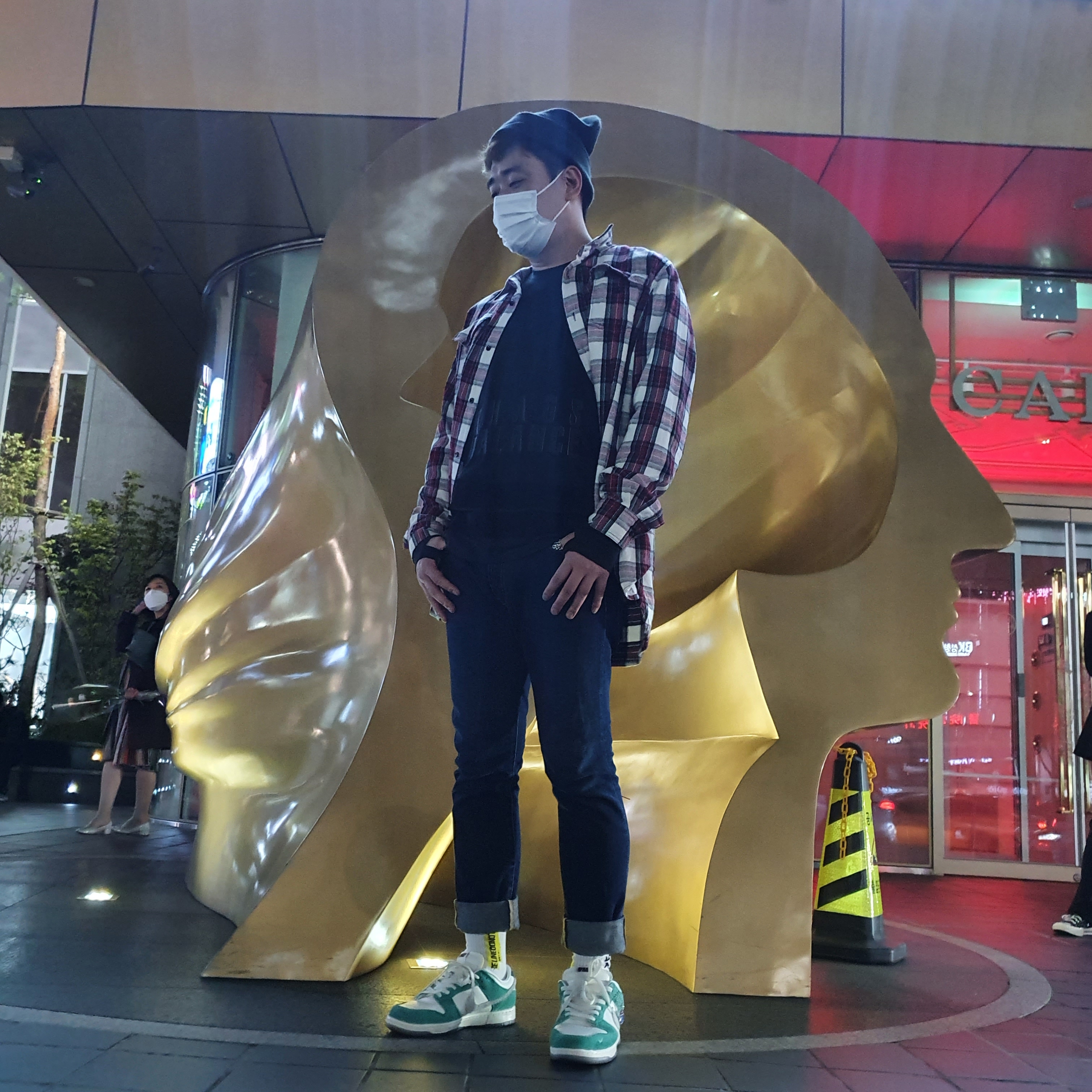 Nike x Kasina Dunk Low Road Sign - Kasina Exclusive, Nike x Stussy Cuff Beanie Black 착용 스타일