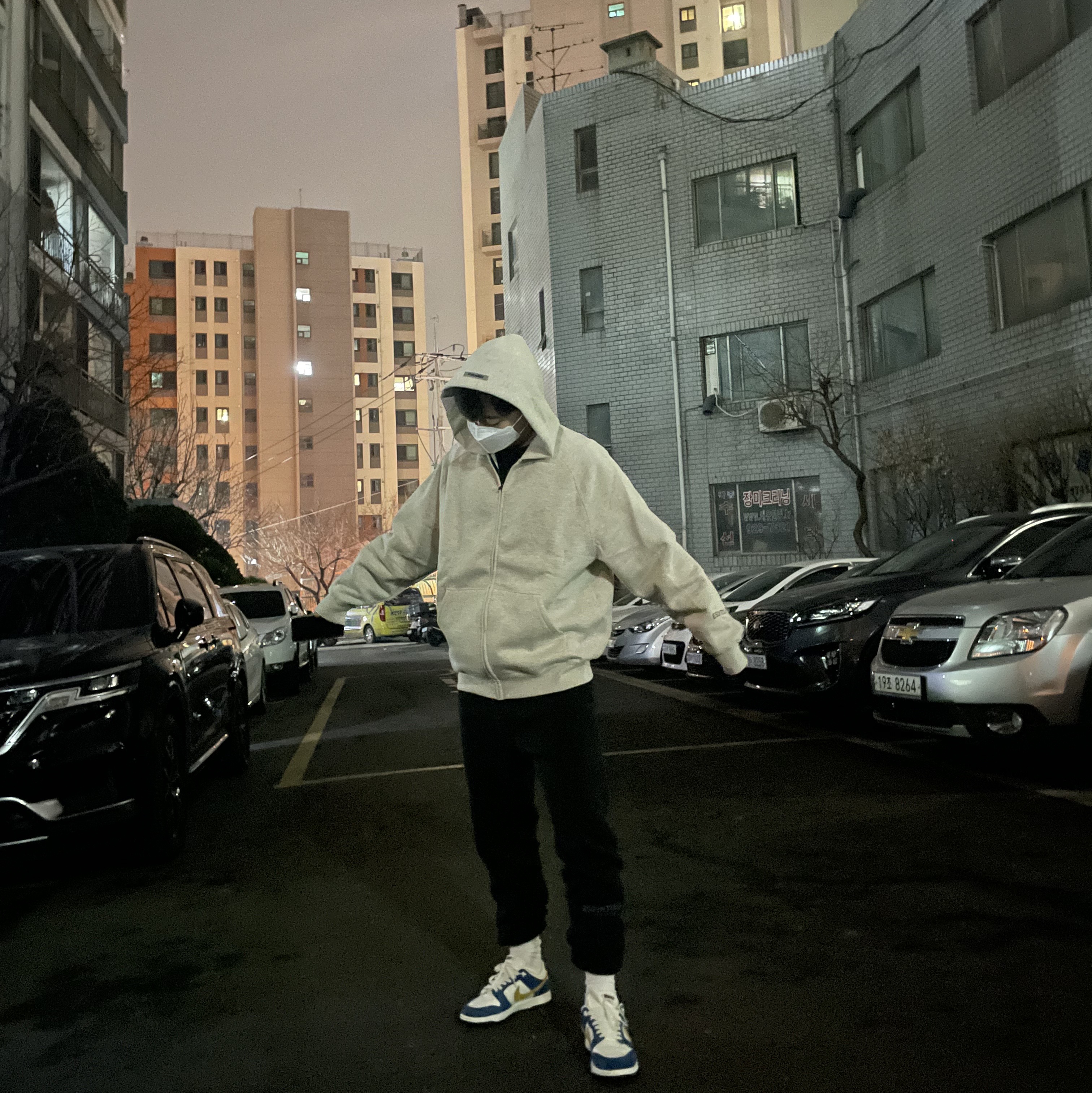 Nike x Kasina Dunk Low 80's Bus, Essentials 3D Silicon Applique Pullover Hoodie Oatmeal/Oatmeal Heather/Light Heather Oatmeal 2020 착용 스타일 - 2
