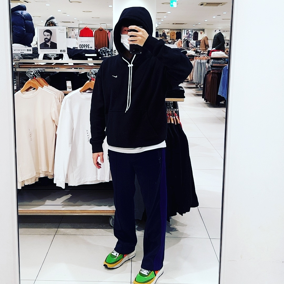 Nike x Sacai LDWaffle Green Multi 착용 스타일