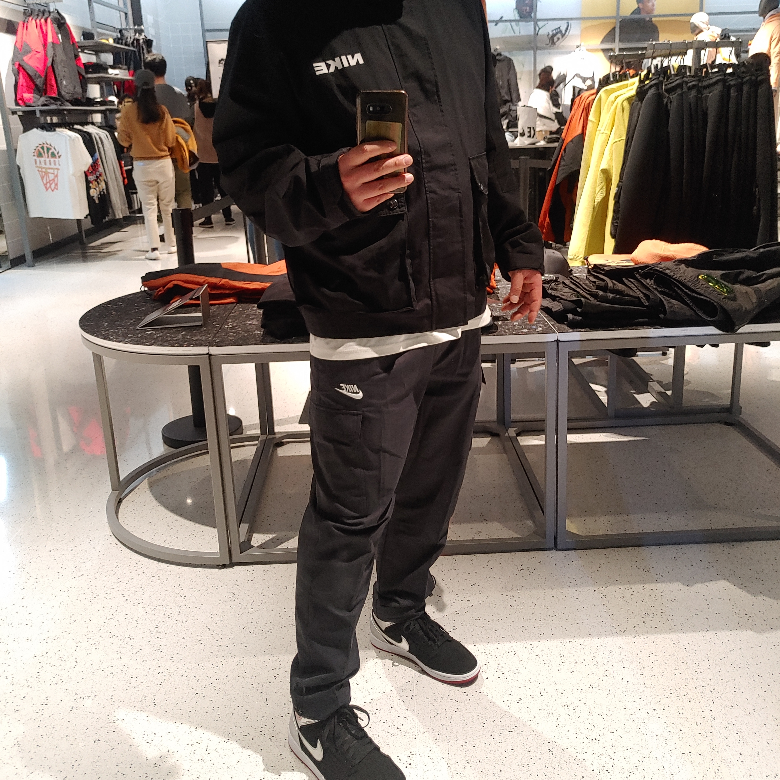 Jordan 1 Mid Johnny Kilroy 착용 스타일