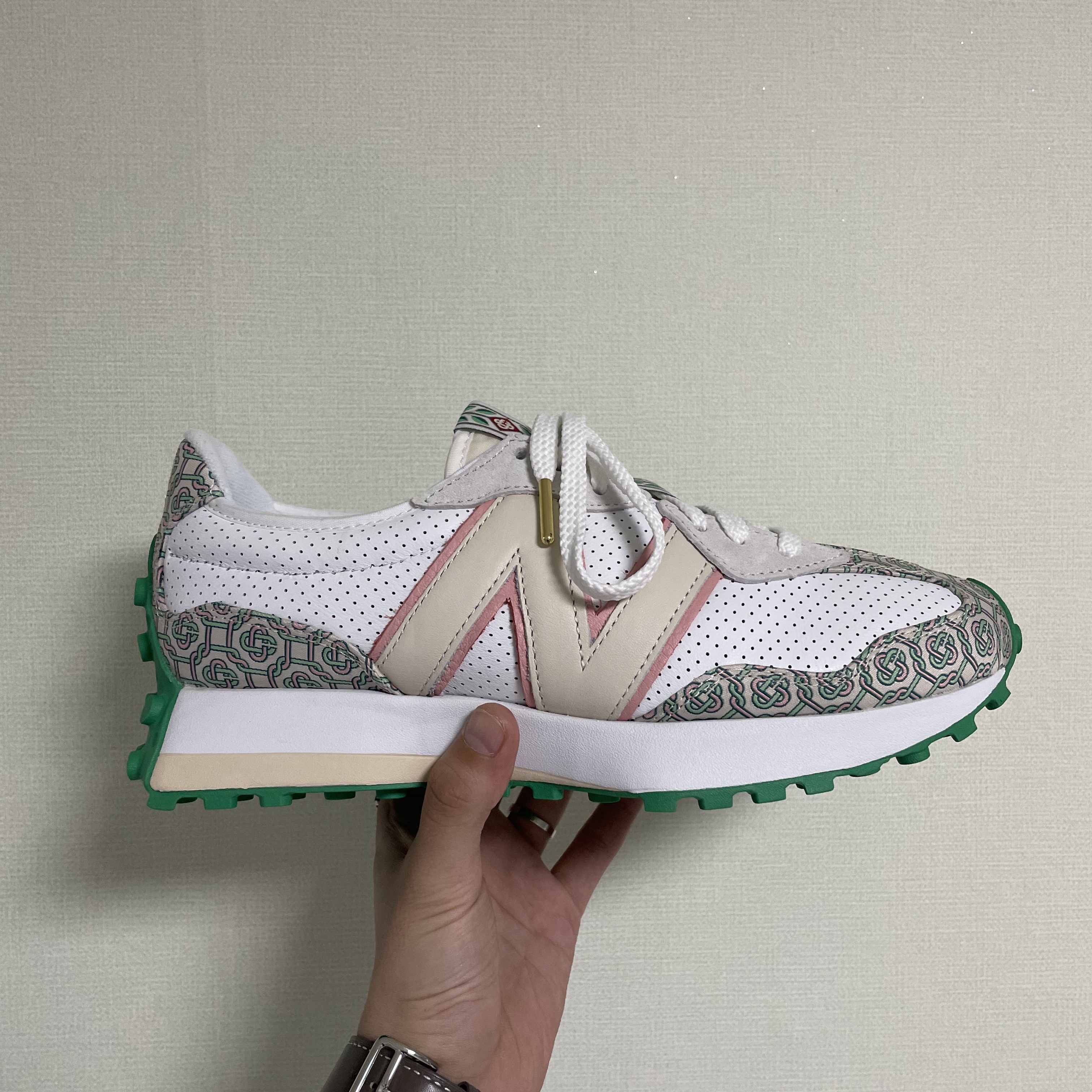 New Balance x Casablanca 327 Idealist Monogram White Green ์ฐฉ์ฉ ์คํ์ผ