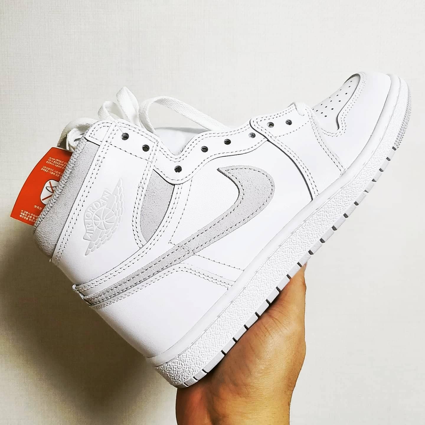 Jordan 1 High 85 Neutral Grey 착용 스타일