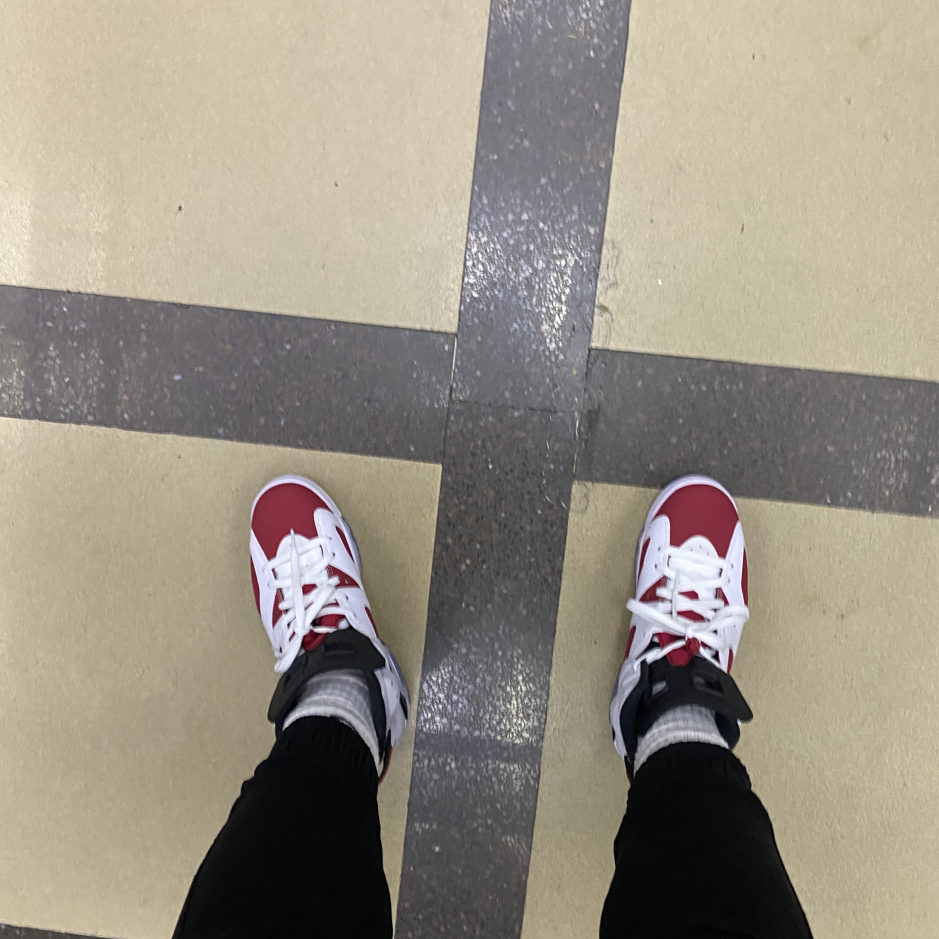 Jordan 6 Retro Carmine 2021, Essentials 3D Silicon Applique Pullover Hoodie Oatmeal/Oatmeal Heather/Light Heather Oatmeal 2020 착용 스타일 - 1