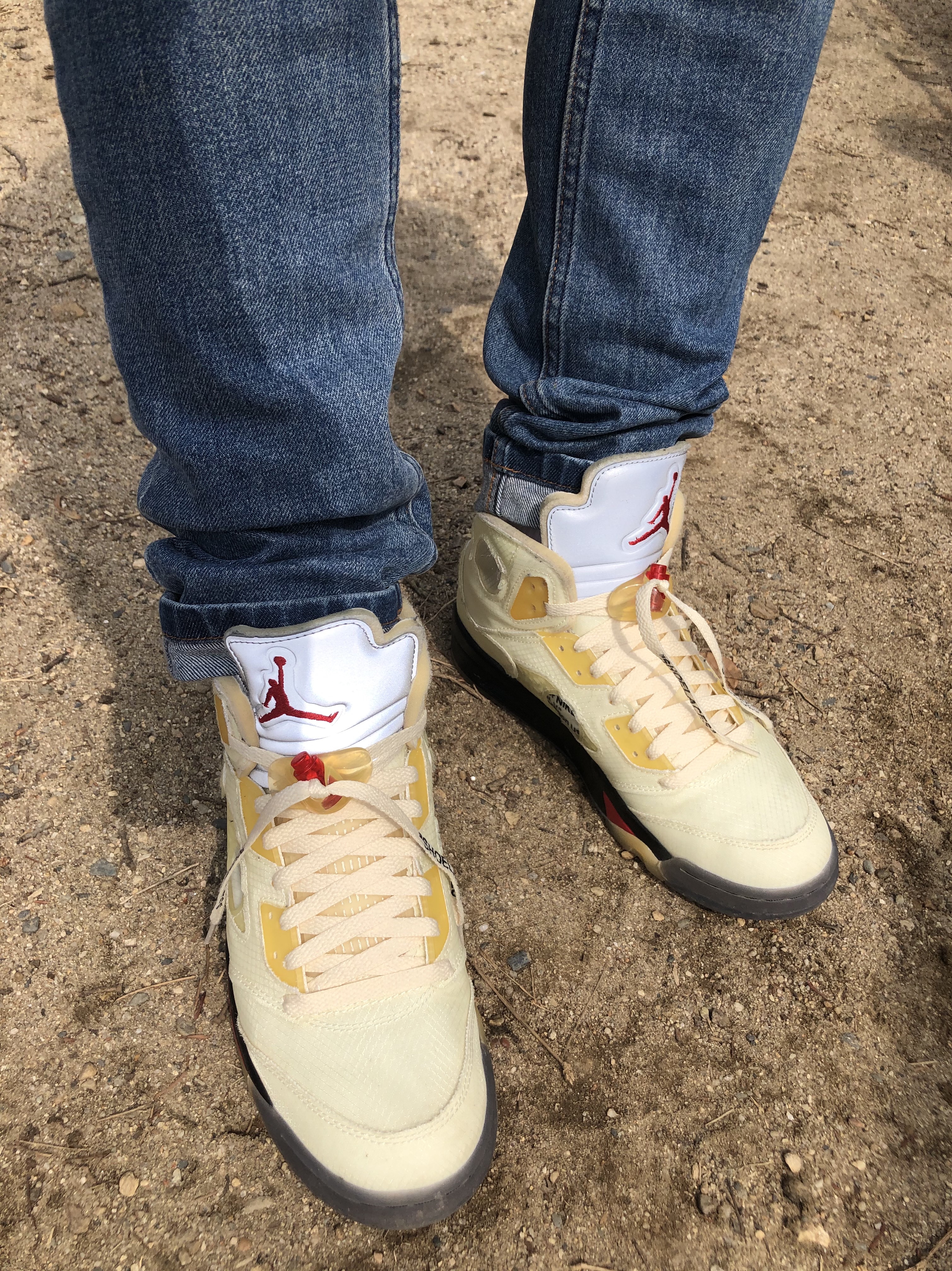 Jordan 5 x Off-White Retro SP Sail Fire Red, Off-White x Amore Pacific Protection Box (Without Cosmetics) 착용 스타일 - 4