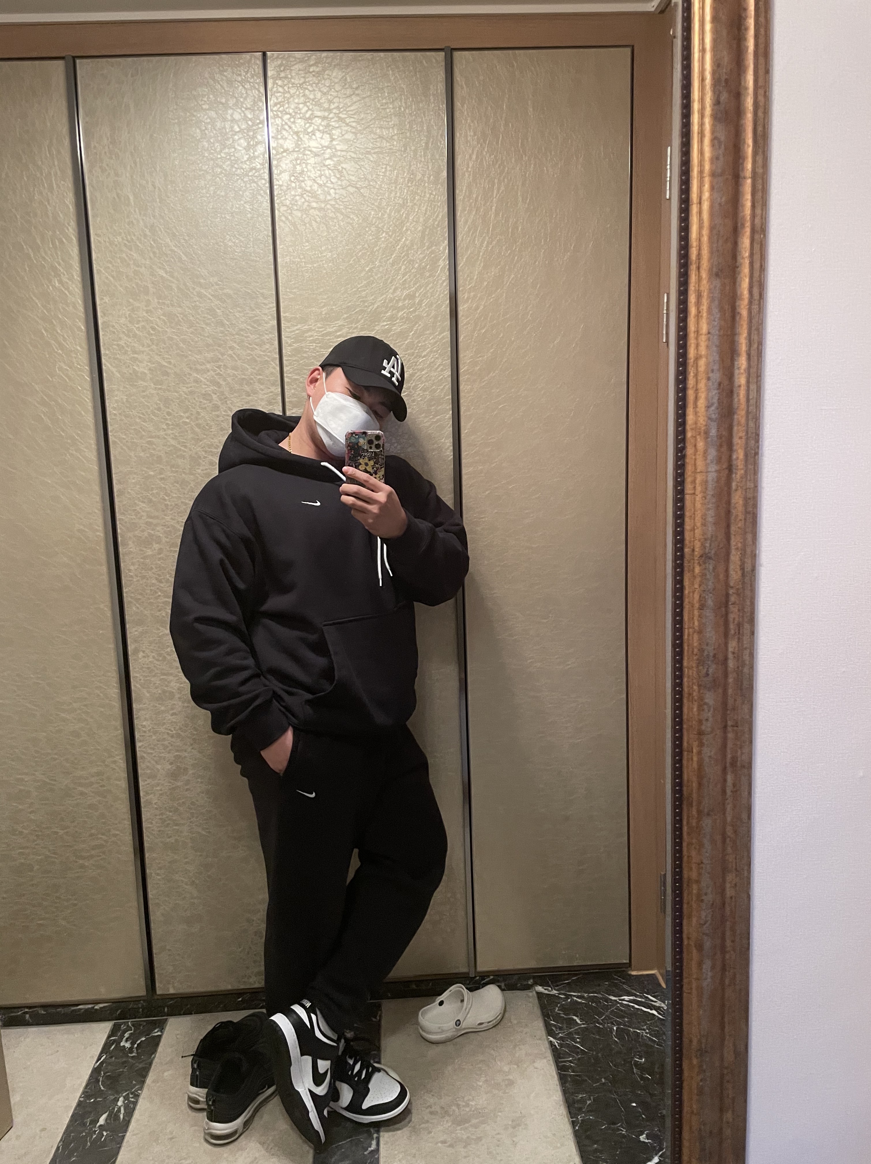 Nike NRG Solo Swoosh Fleece Hoodie Black White - Asia, Nike NRG Solo Swoosh Fleece Pants Black White - Asia 착용 스타일