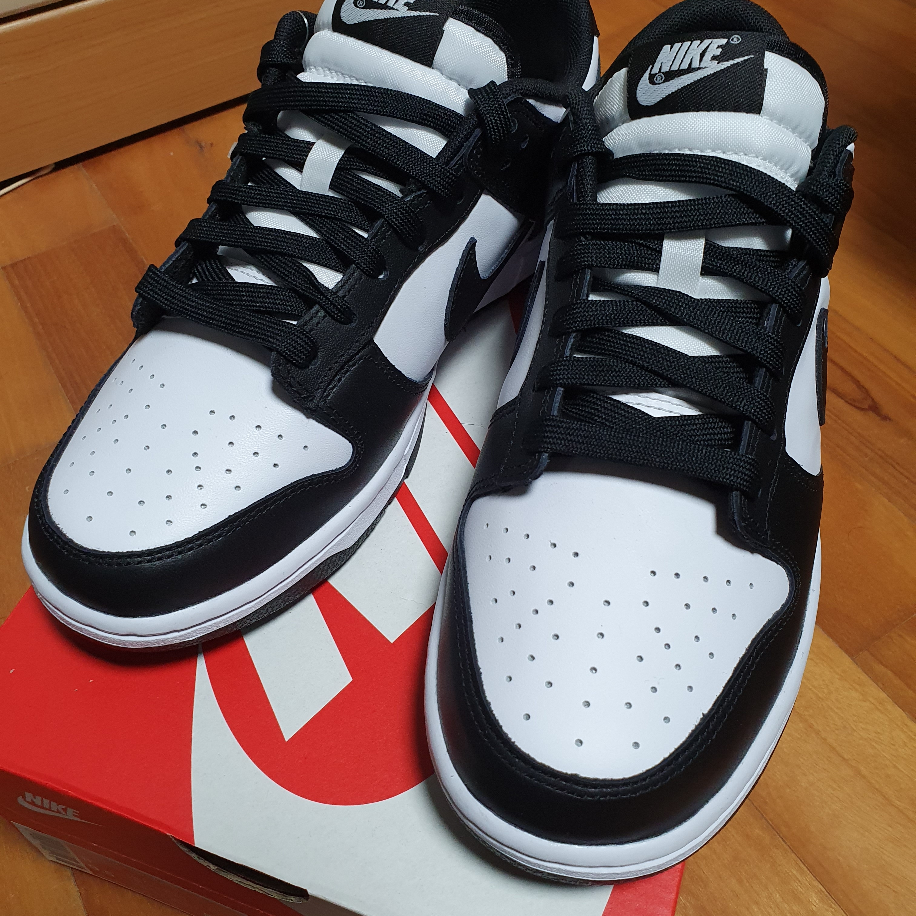 Nike Dunk Low Retro Black 착용 스타일 - 3