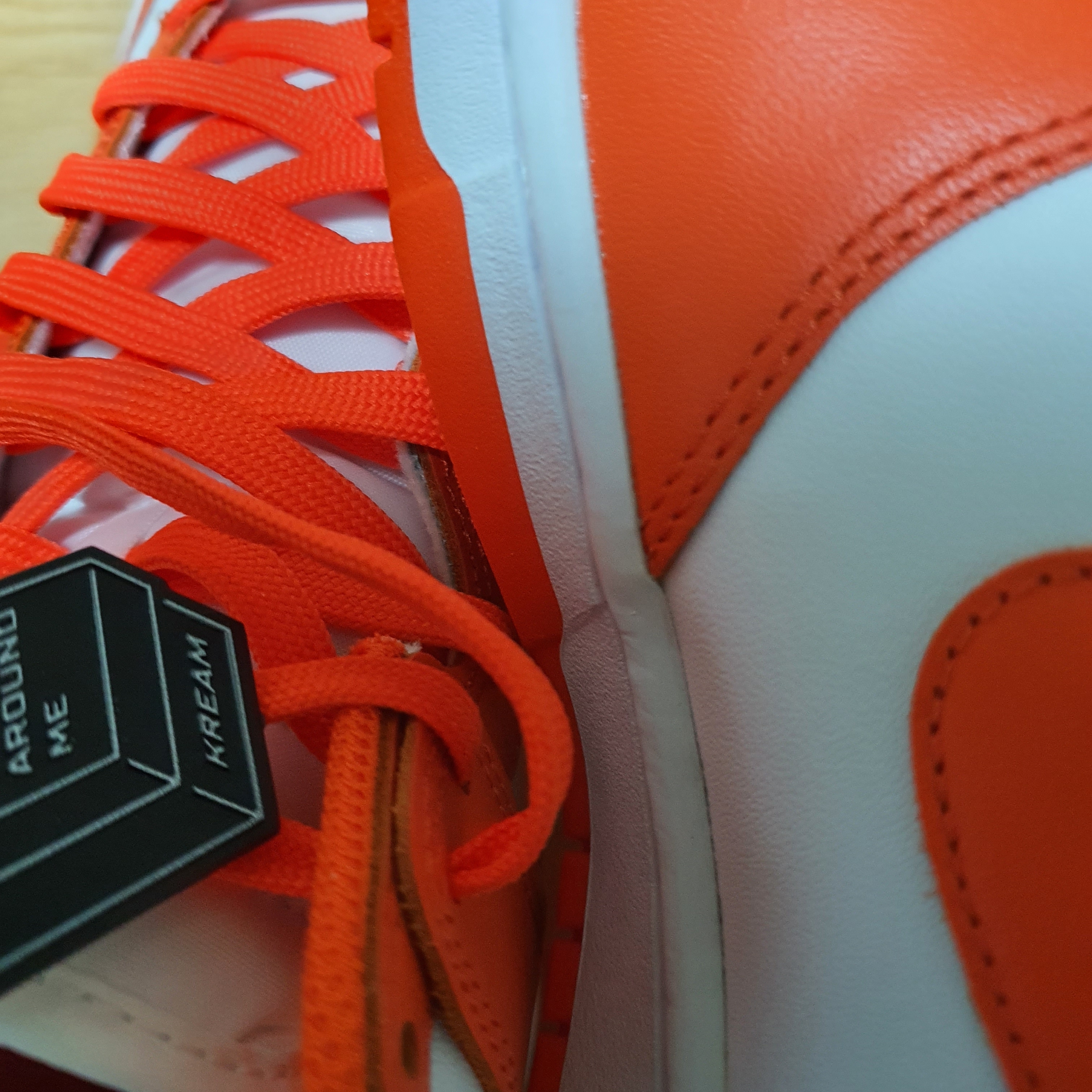 Nike Dunk High Retro Orange Blaze 착용 스타일 - 2