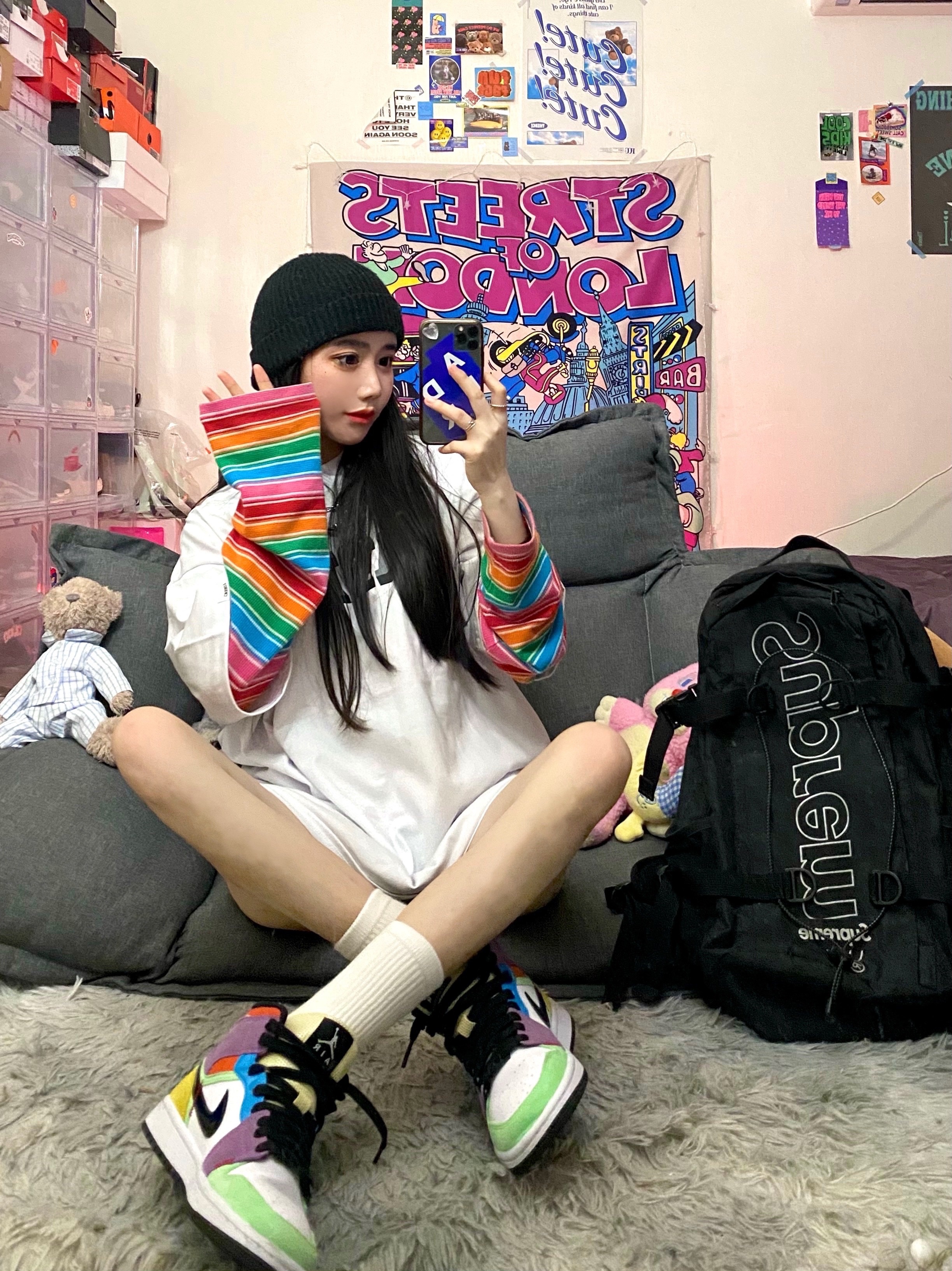 Supreme Backpack Black - 18FW, (W) Jordan 1 Mid SE Multi-Color Lightbulb 착용 스타일 - 1