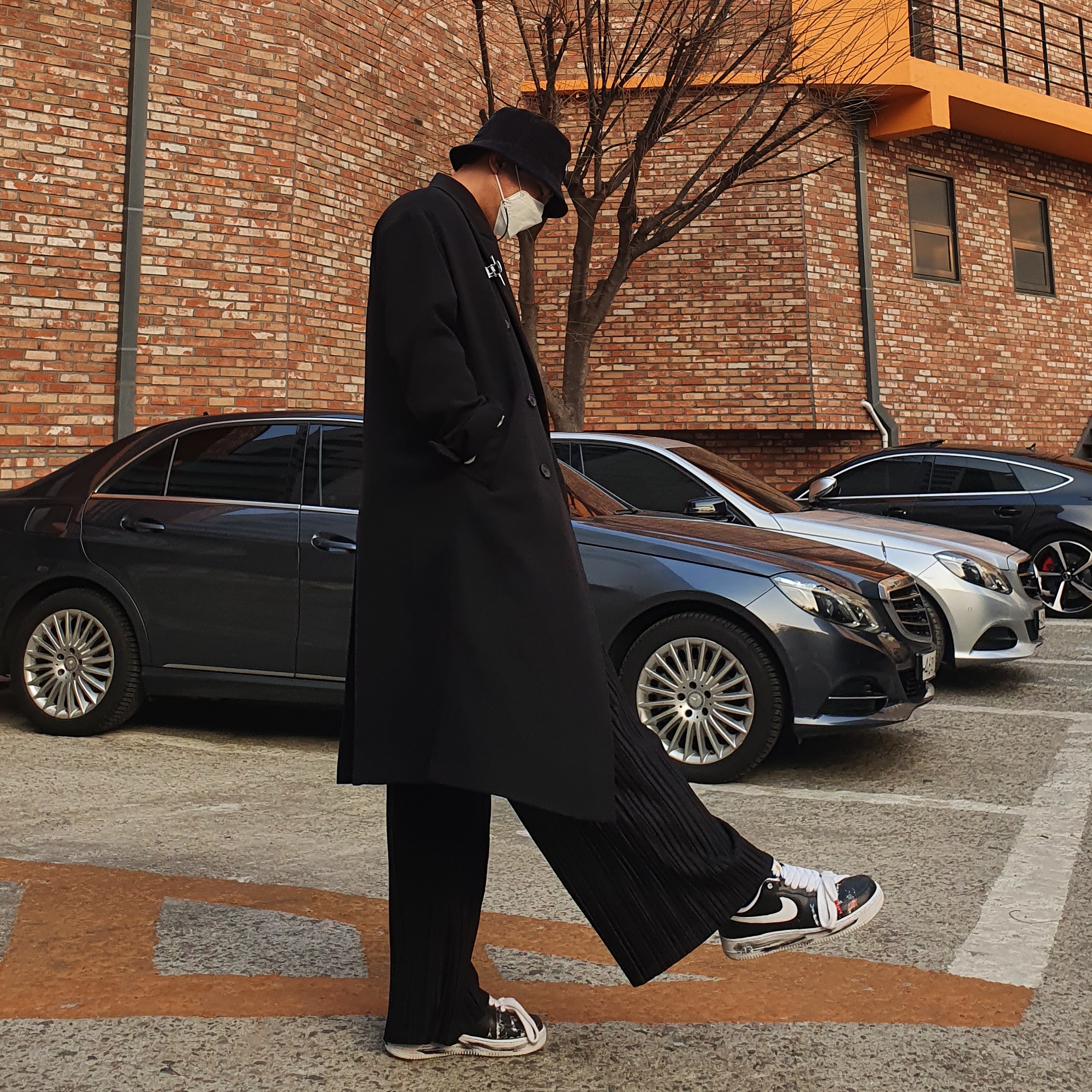 Nike x Peaceminusone Air Force 1 Low Para-Noise, Nike Futura Corduroy Bucket Black 착용 스타일 - 1
