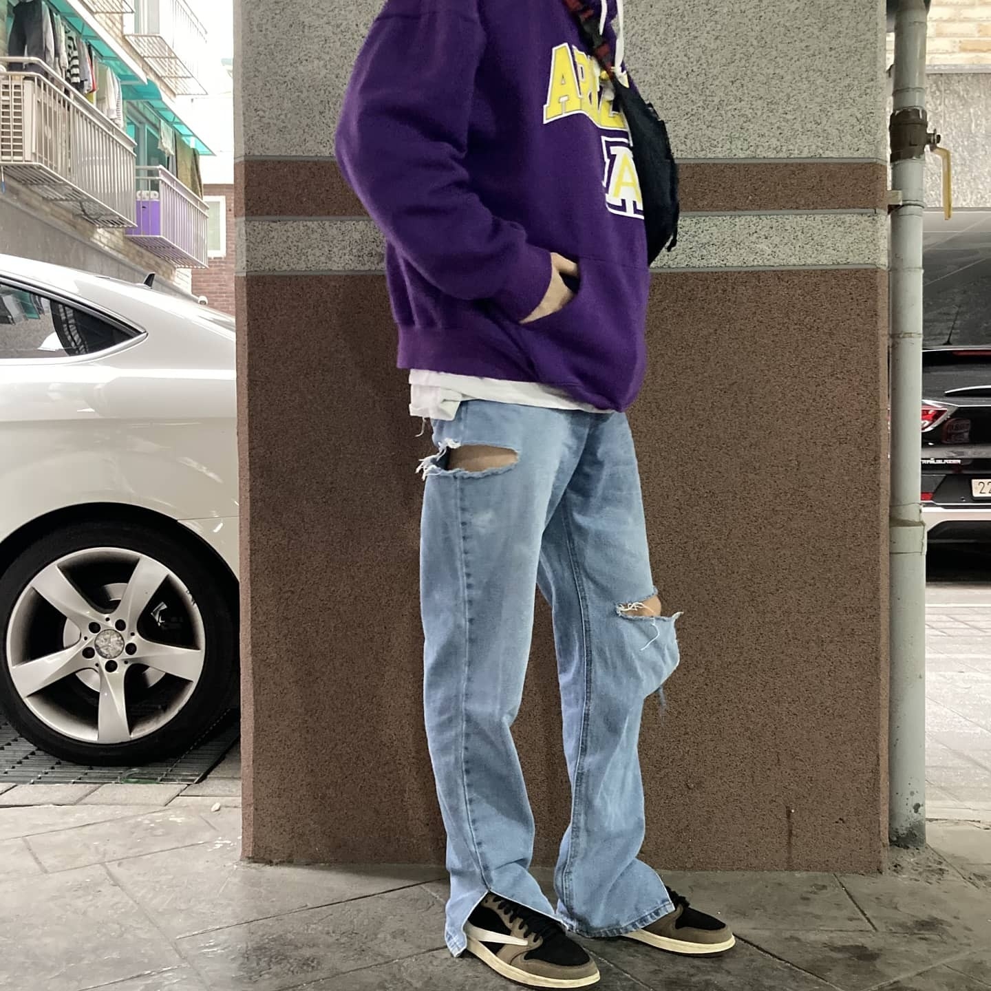 Jordan 1 x Travis Scott Retro Low OG SP Mocha, Jordan 1 Retro High OG Court Purple 2020 착용 스타일 - 1