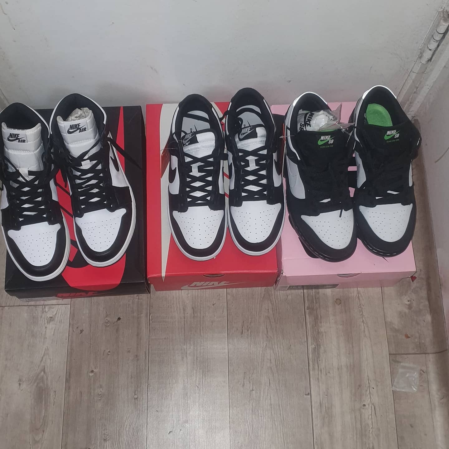 Nike Dunk Low Retro Black, Jordan 1 Retro High OG Black White 2014 착용 스타일