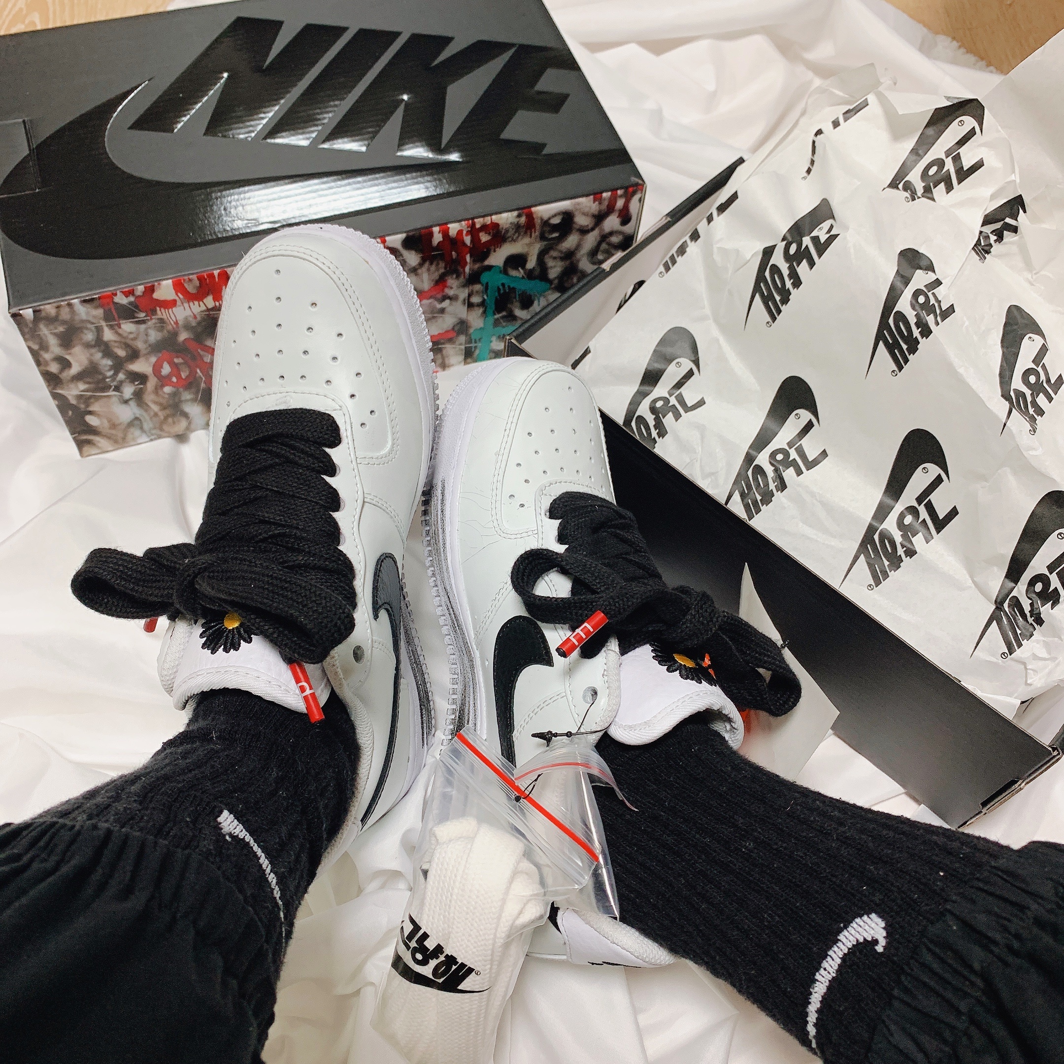 Nike x Peaceminusone Air Force 1 Low Para-Noise 2.0 착용 스타일