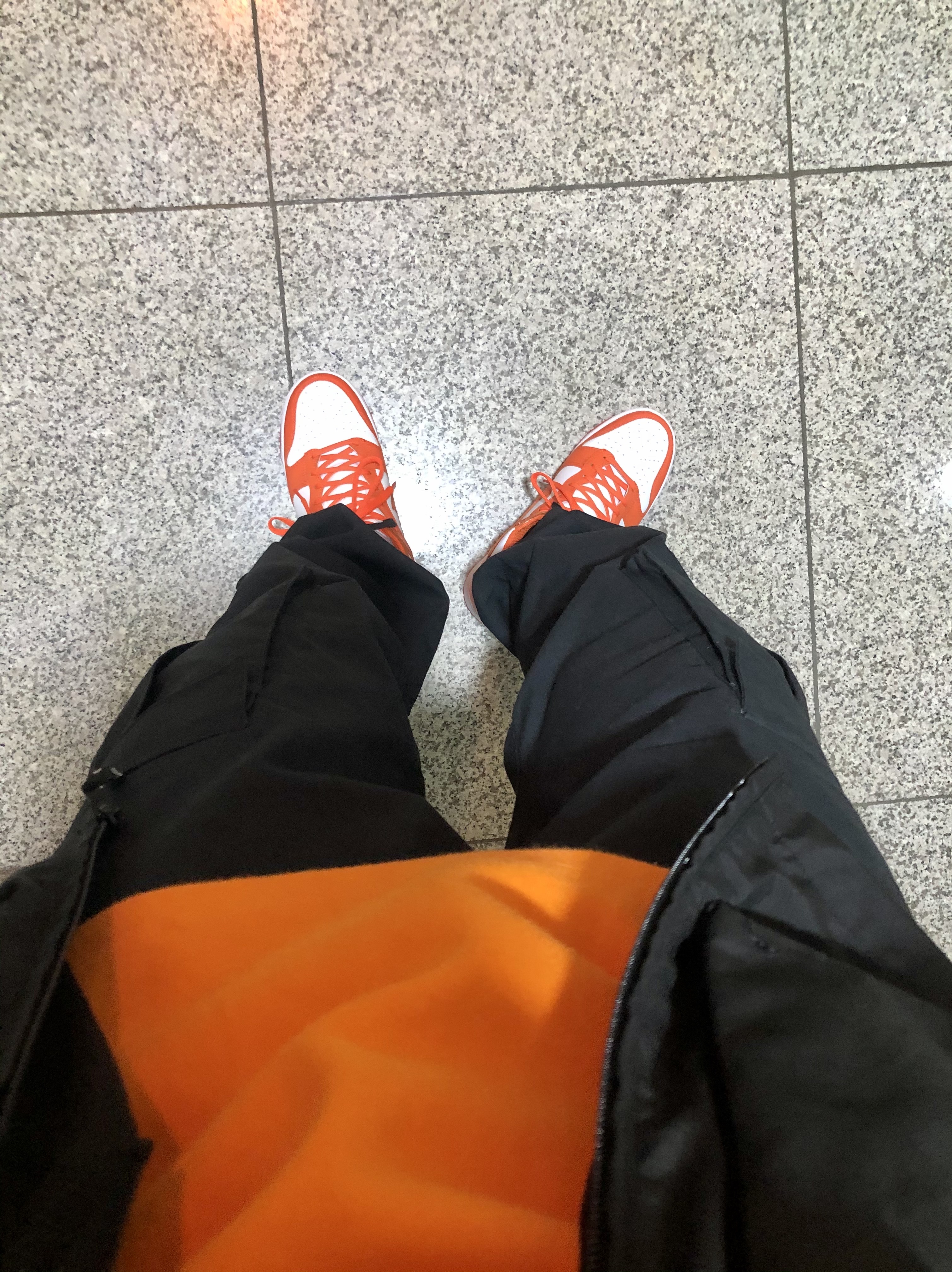 Nike Dunk High Retro Orange Blaze, Off-White x Amore Pacific Protection Box (Without Cosmetics) 착용 스타일 - 2