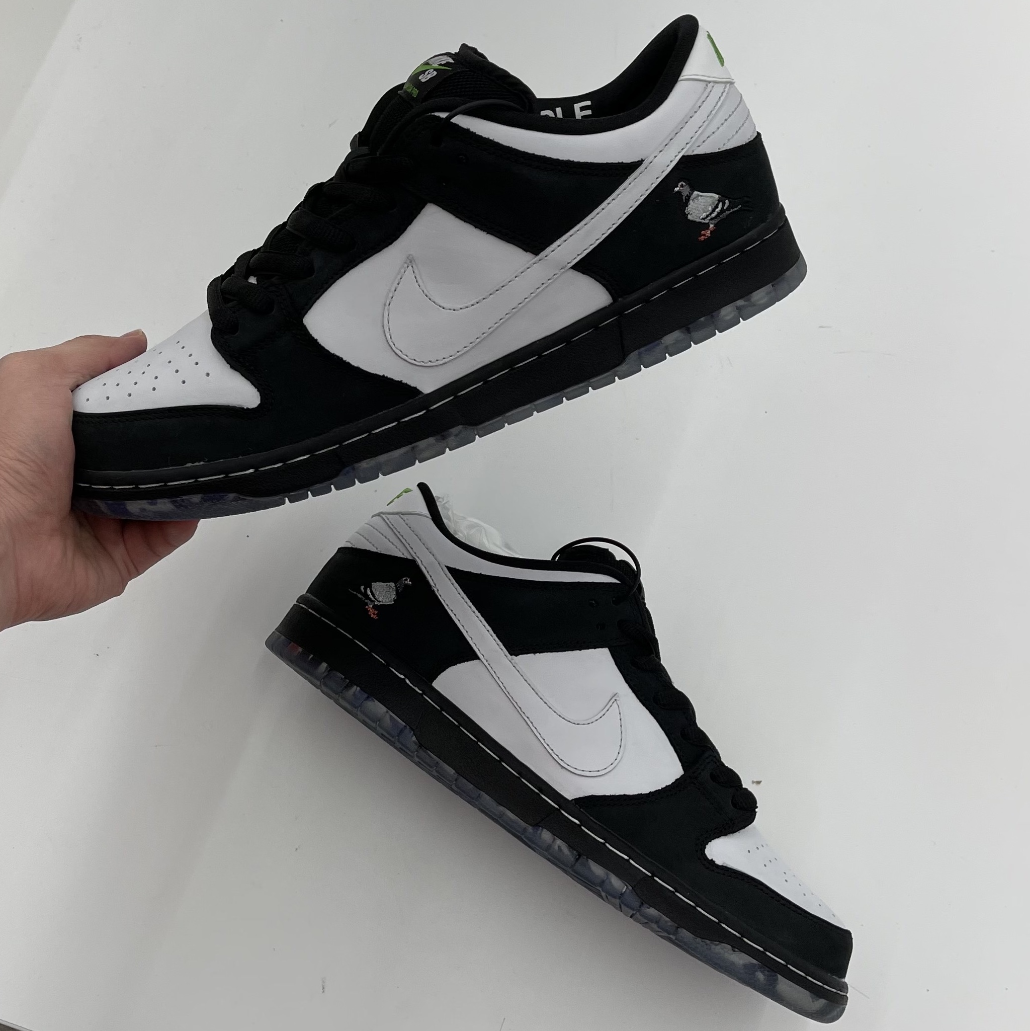 Nike x Staple SB Dunk Low Panda Pigeon 착용 스타일