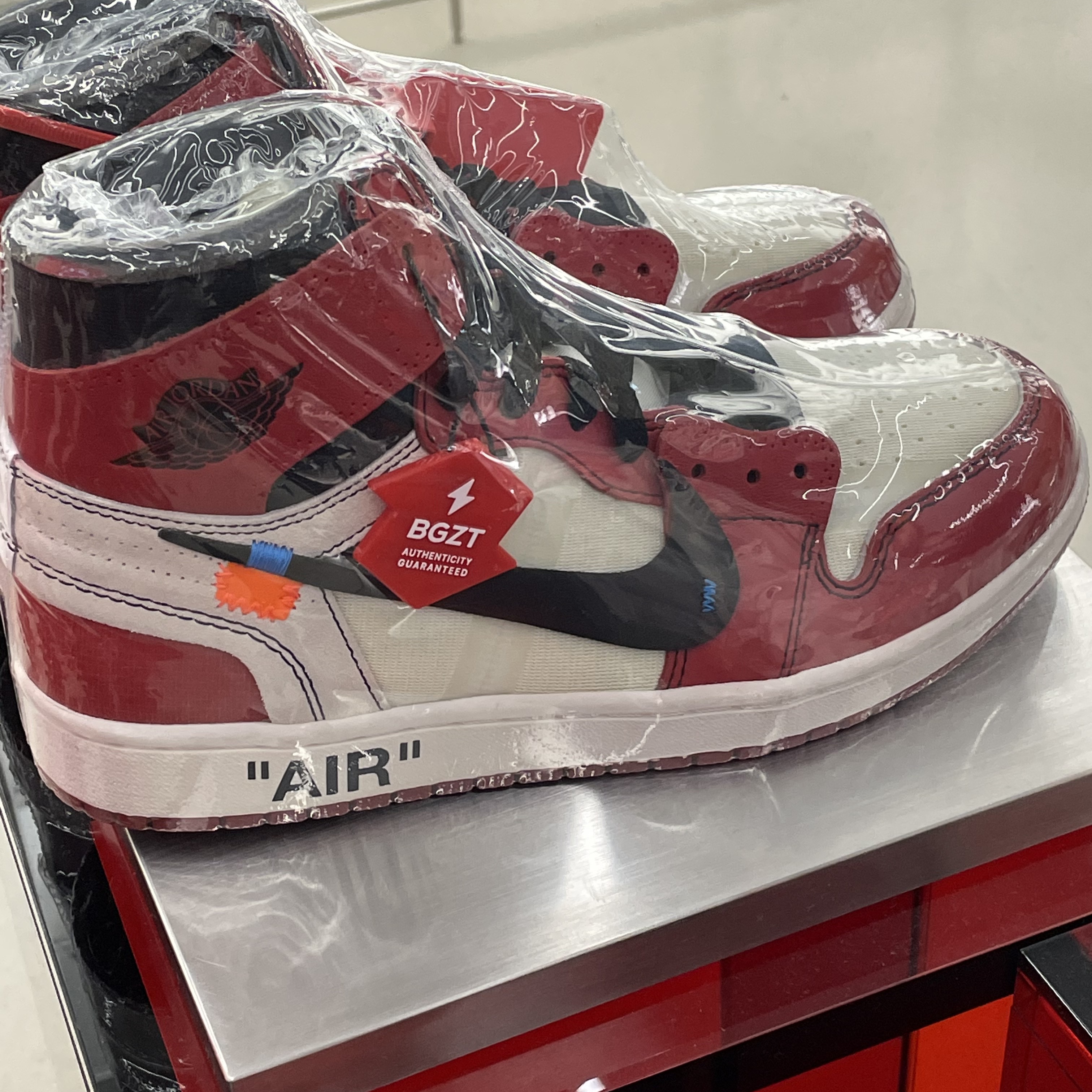 Nike Dunk Low SP Veneer, Jordan 1 x Dior High OG 착용 스타일 - 3
