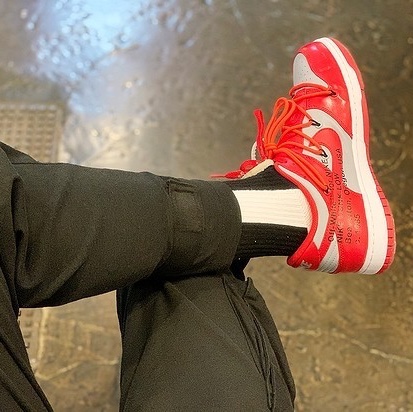 Nike x Off-White Dunk Low University Red 착용 스타일 - 3