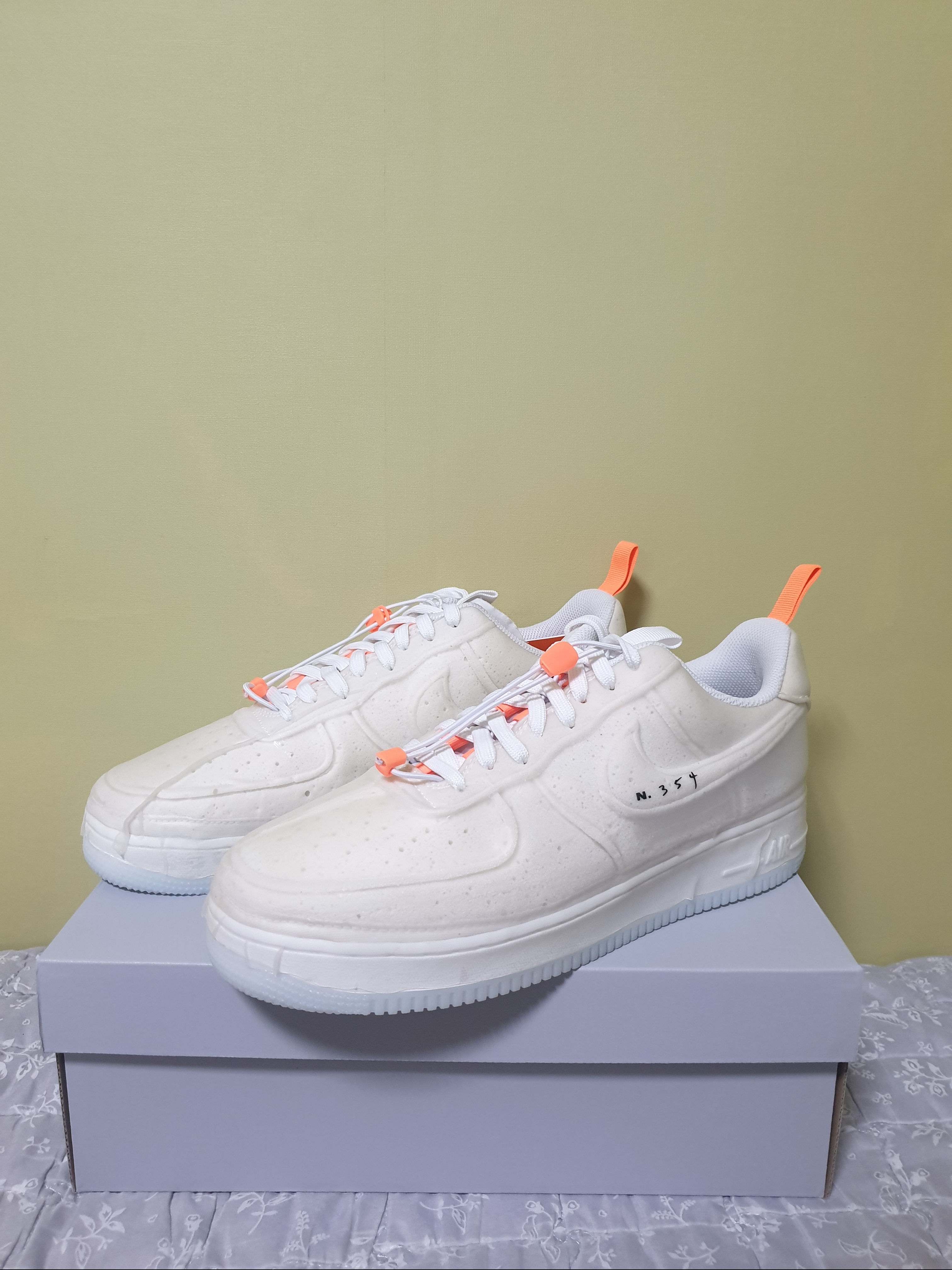 Nike Air Force 1 Experimental Sail, Nike Air Force 1 Experimental Black 착용 스타일 - 4