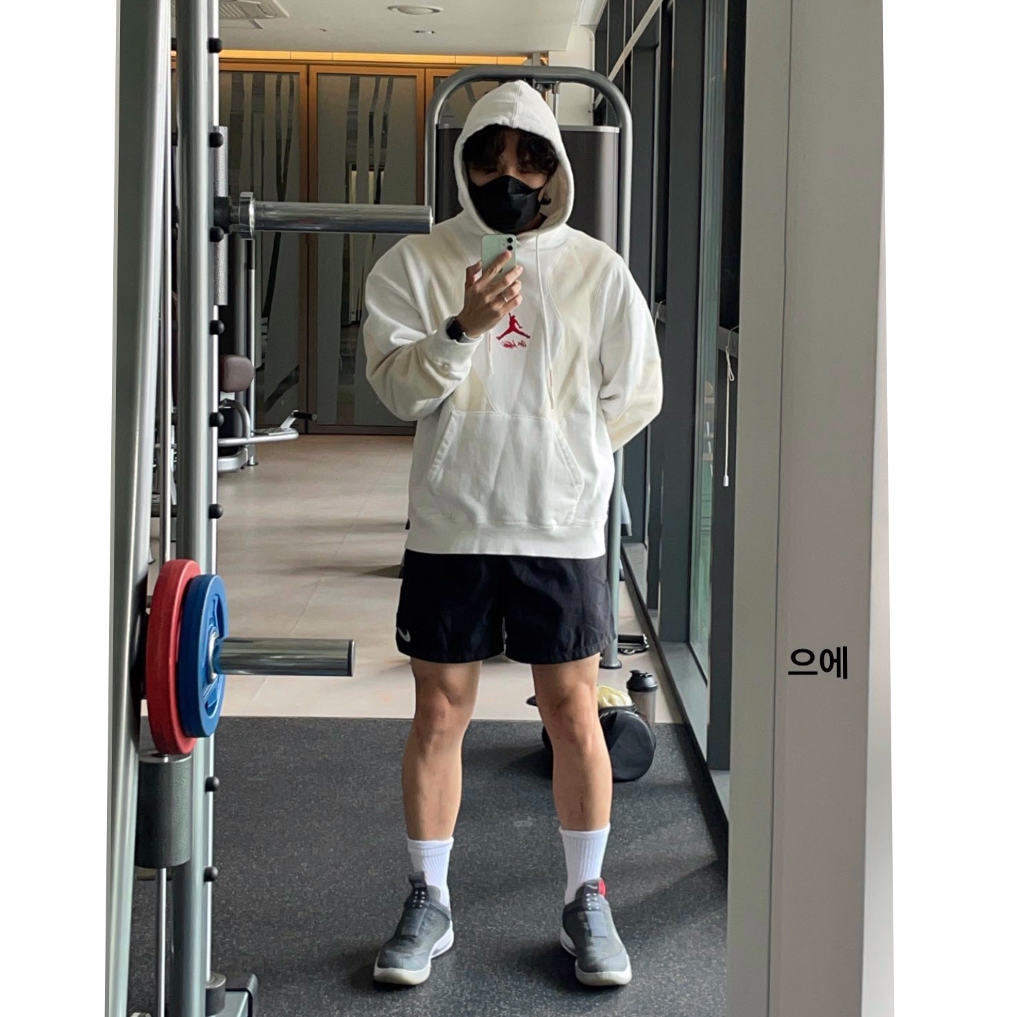 Jordan x Off-White Fleece Pullover Hoodie Sail - US/EU, Nike Adapt BB Dark Grey (KR Charger) 착용 스타일