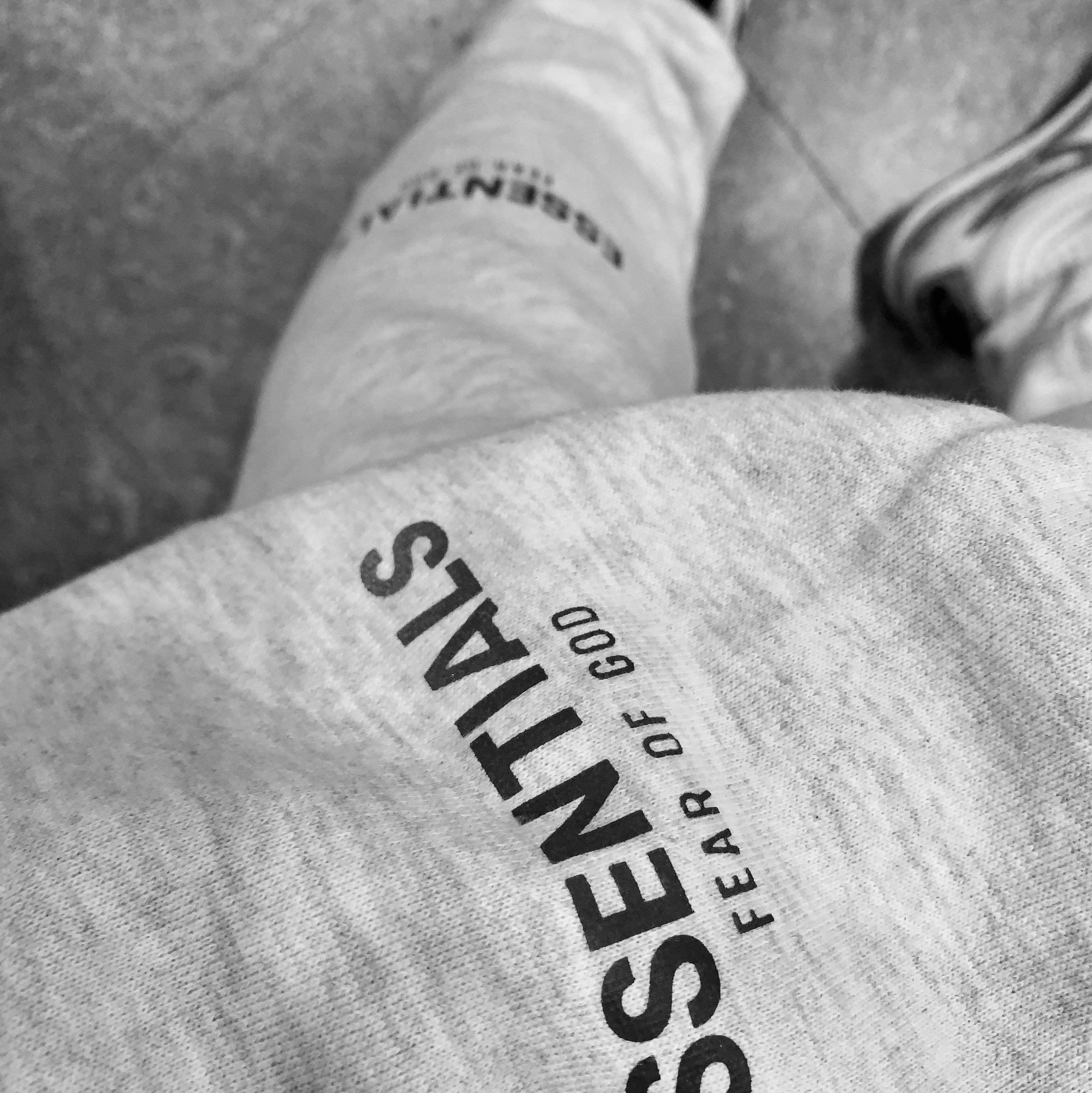 Essentials 3D Silicon Applique Pullover Hoodie Oatmeal/Oatmeal Heather/Light Heather Oatmeal 2020, Essentials Sweatpants Oatmeal/Oatmeal Heather/Light Heather Oatmeal 2020 착용 스타일 - 2