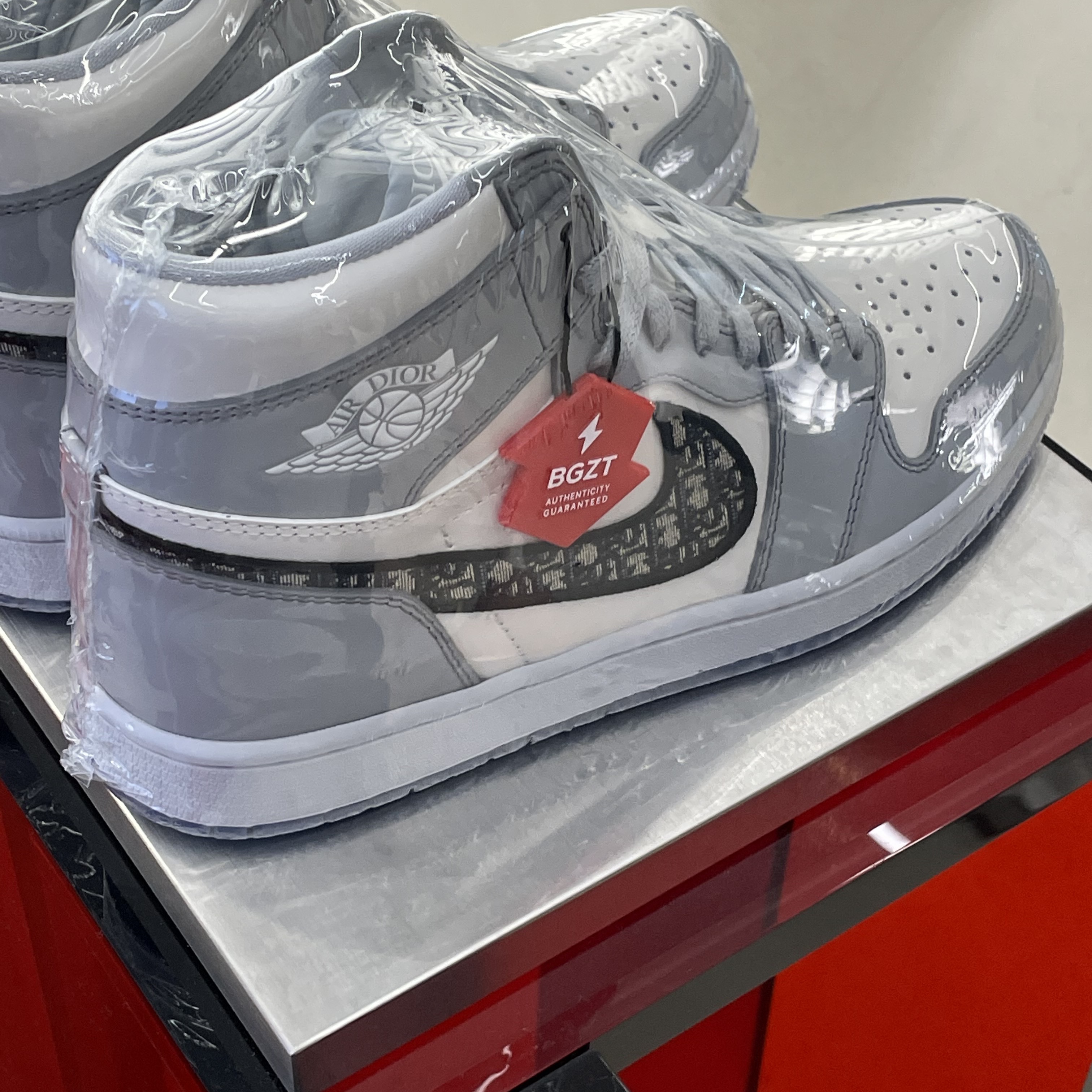 Nike Dunk Low SP Veneer, Jordan 1 x Dior High OG 착용 스타일 - 2