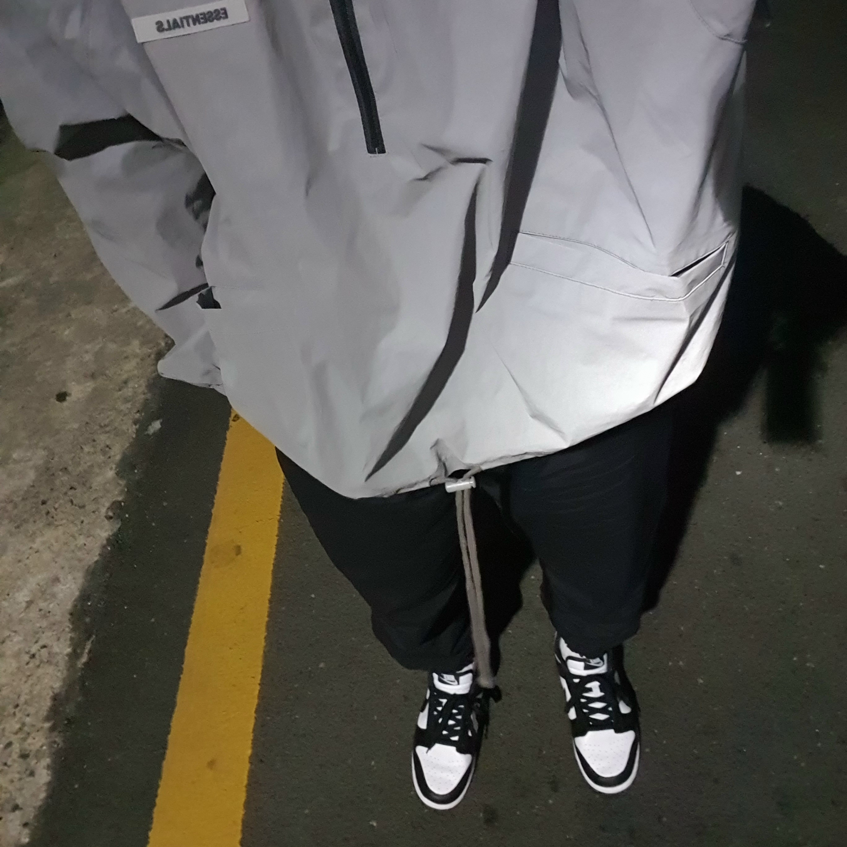 Nike Dunk Low Retro Black, Essentials Track Jacket Silver Reflective - 20SS 착용 스타일