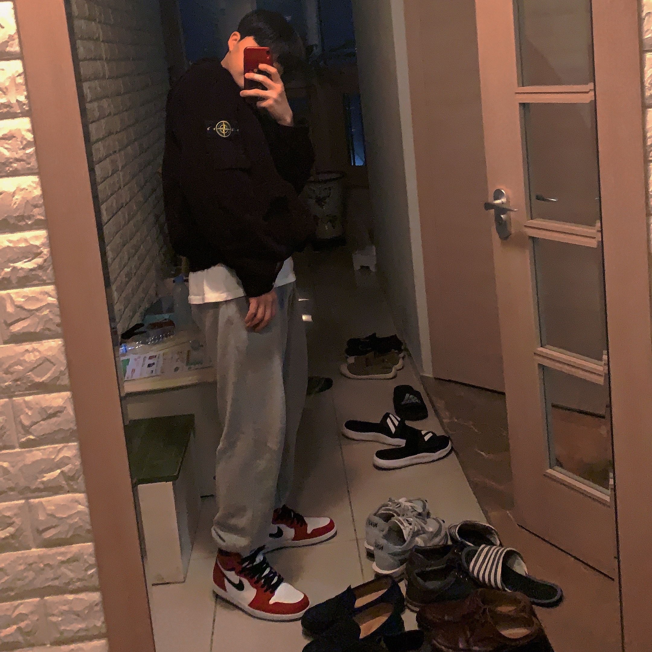 Supreme x Stone Island Corduroy Jacket Black - 20FW, Jordan 1 Retro High Spider-Man Origin Story 착용 스타일