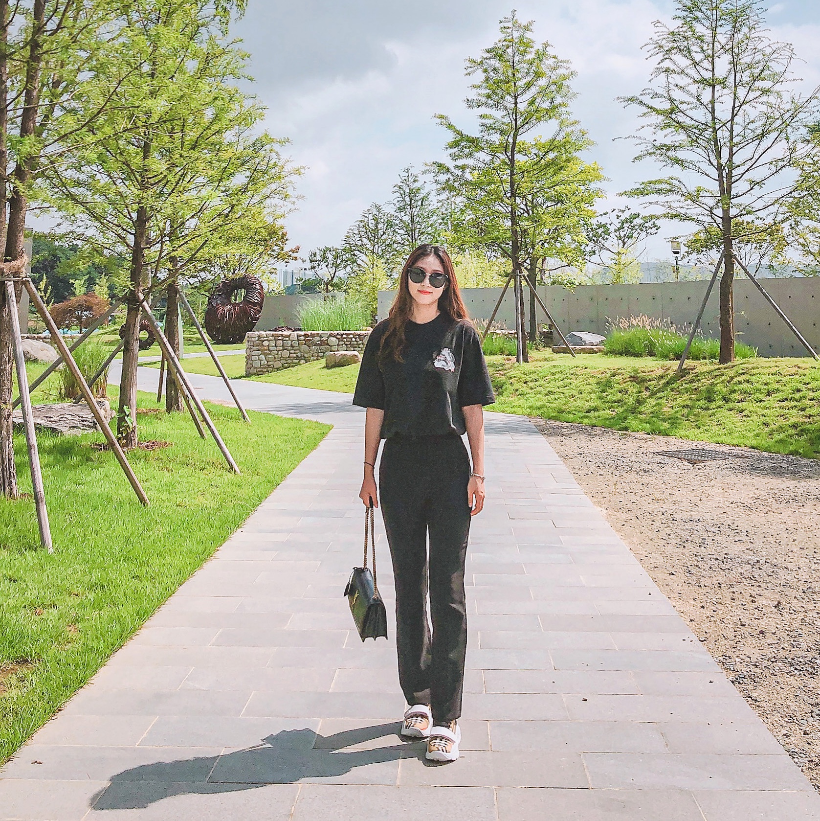 Palace Hesh Mit Fresh T-Shirt Black - 20SS 착용 스타일