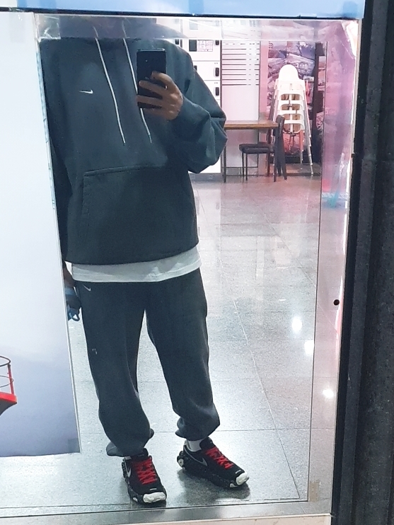 Nike x Undercover Overbreak SP Black, (W) Nike NRG Sweatpants Wash Charcoal Heather White 착용 스타일