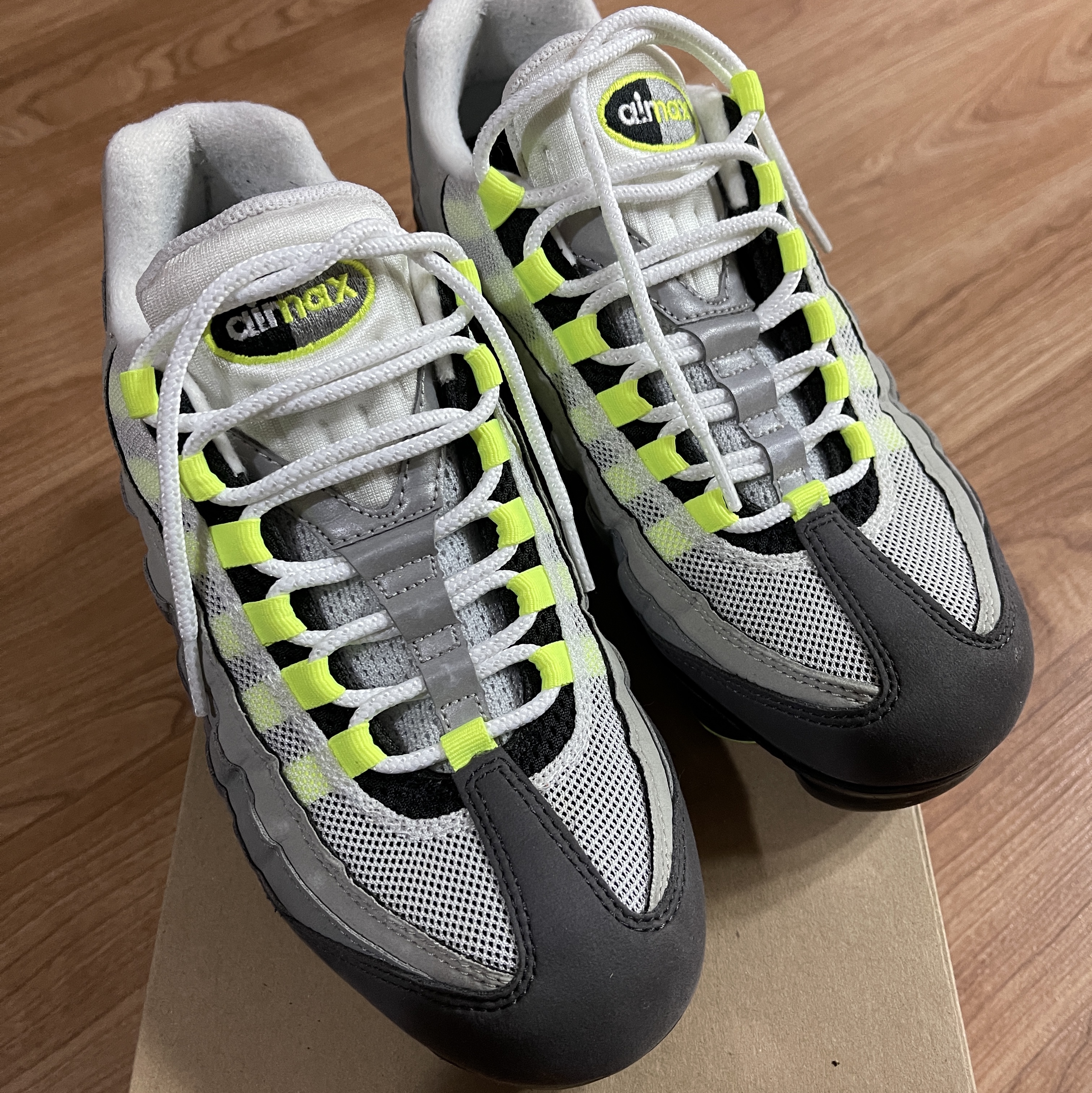 Nike Air VaporMax 95 Neon 착용 스타일